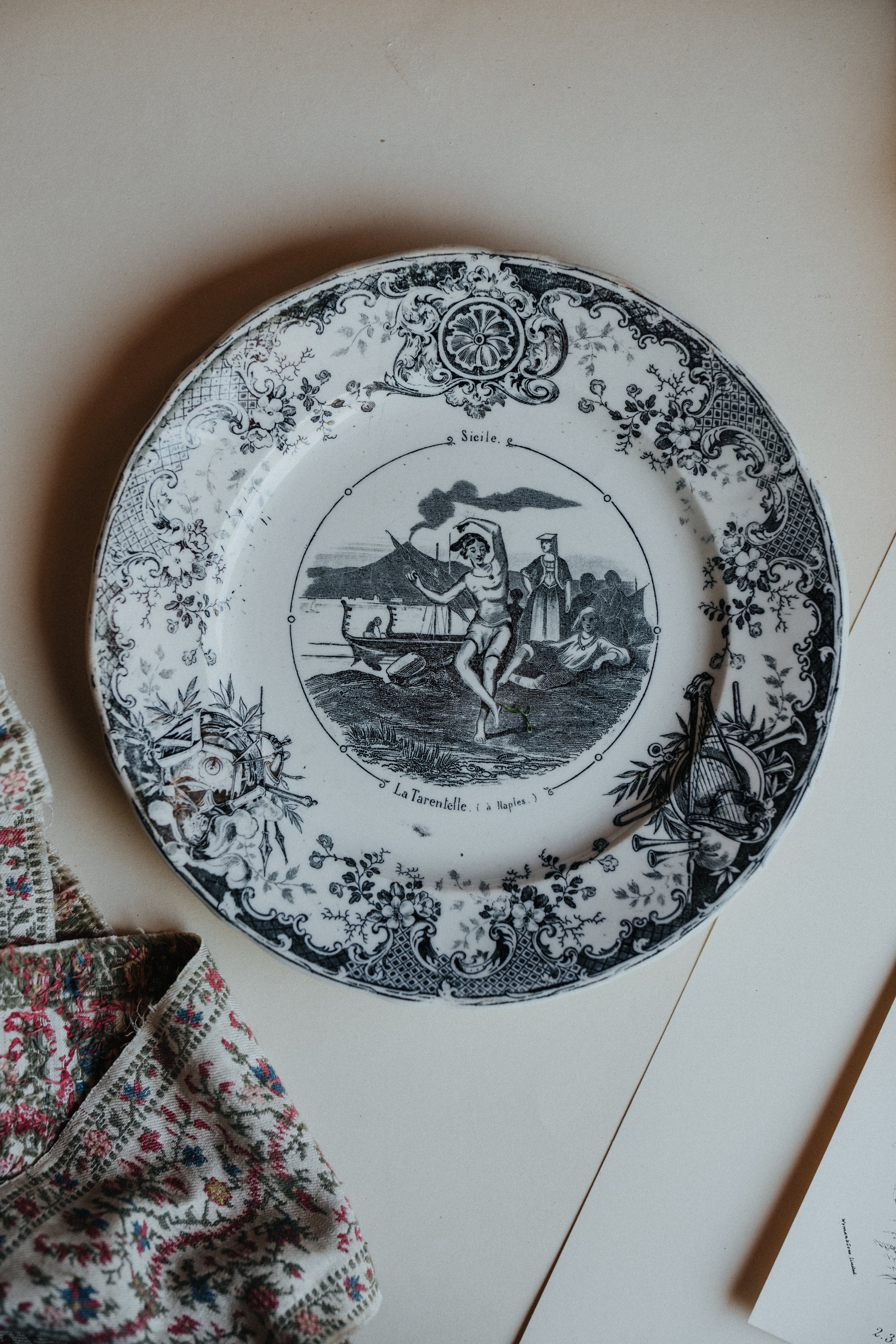 French Talking Plate