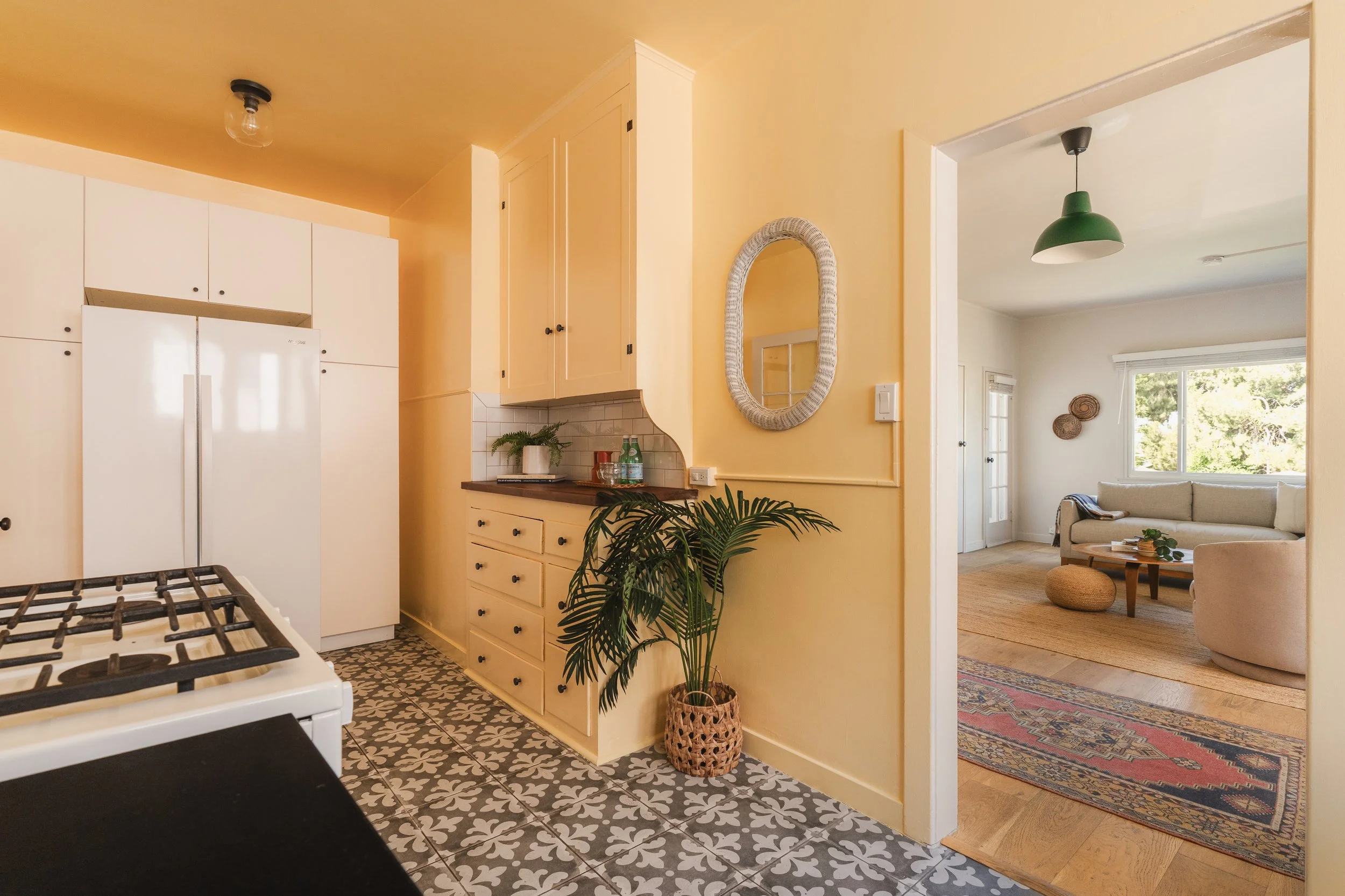 1224 N Hoover-16-16.jpg