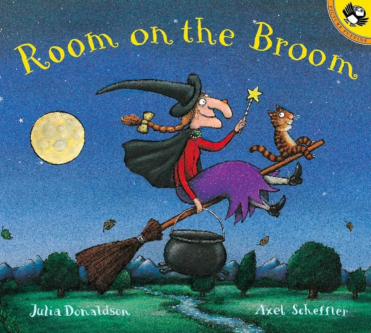 📚✨ “Room on the Broom” by Julia Donaldson is one of my favorites for this time of year! 🍂🎃
It’s a wonderful story full of rhythm, rhyme, and just the right amount of spooky fun — perfect for building vocabulary and sparking
