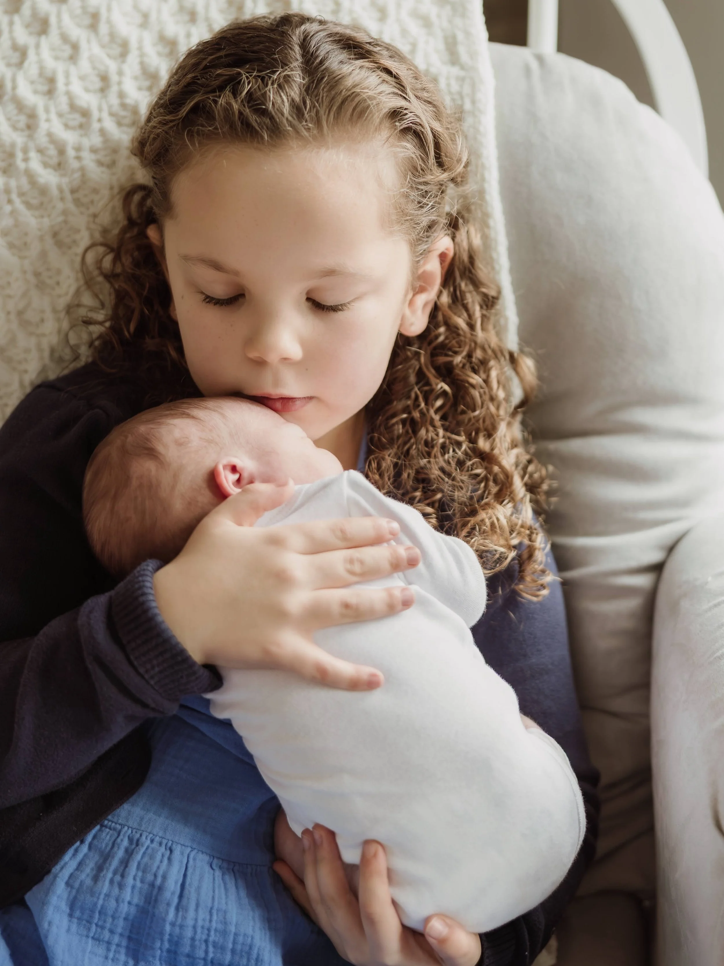 Here&rsquo;s a little tip for your next photo session: Focus more on your vibe than the throw pillows. A relaxed, genuine mood is what makes the most honest photos.

When planning your newborn session, think of it as a gentle documentary of your life
