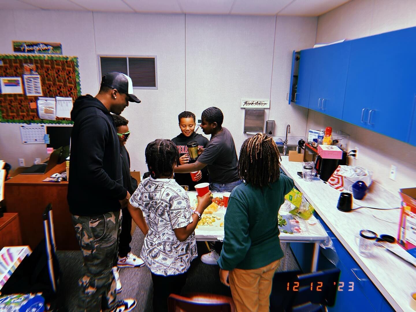 Empowering the next generation to thrive! Our youth empowerment program recently picked up and we are excited to pour into these bright students yet again. We kickstarted their journey to well-being in our program by blending nutrition education with