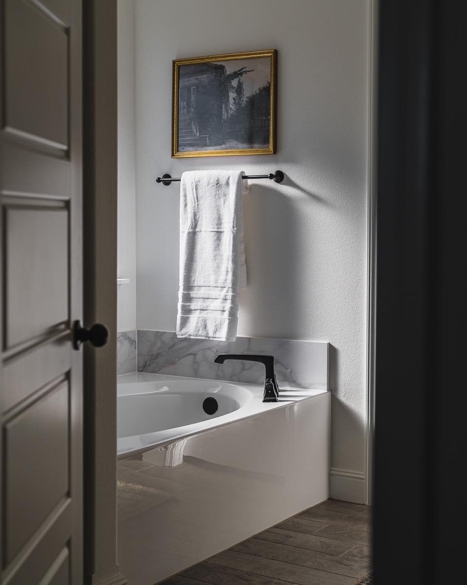Catch us here recharging and getting inspired for 2024&hellip; Quinli Co is closed until the New Year, but that doesn&rsquo;t mean your projects have to wait. Shoot us a message to chat about your design projects on our website ➡️➡️ quinli.co!
