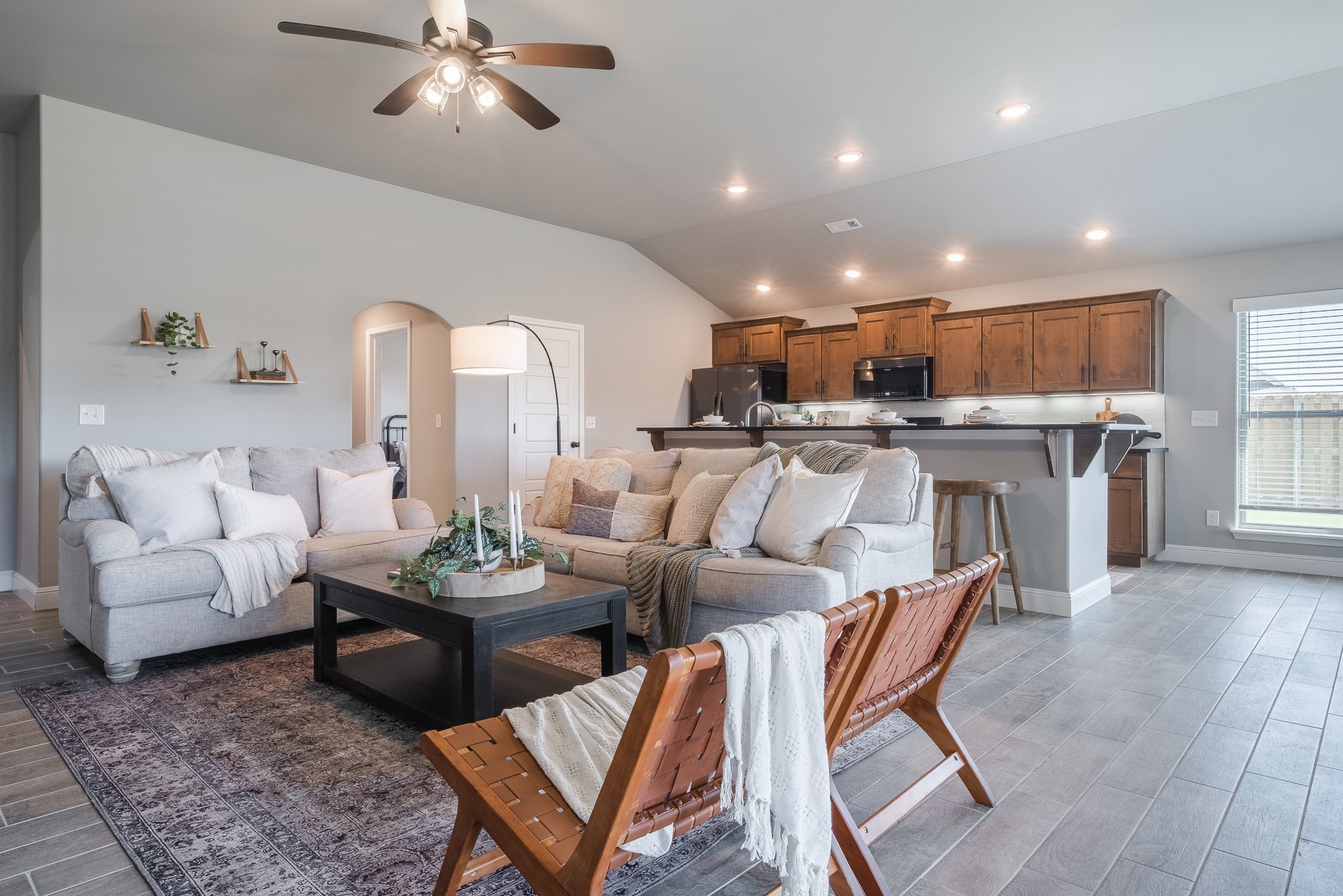 2401 Armstrong Ln-28.jpg