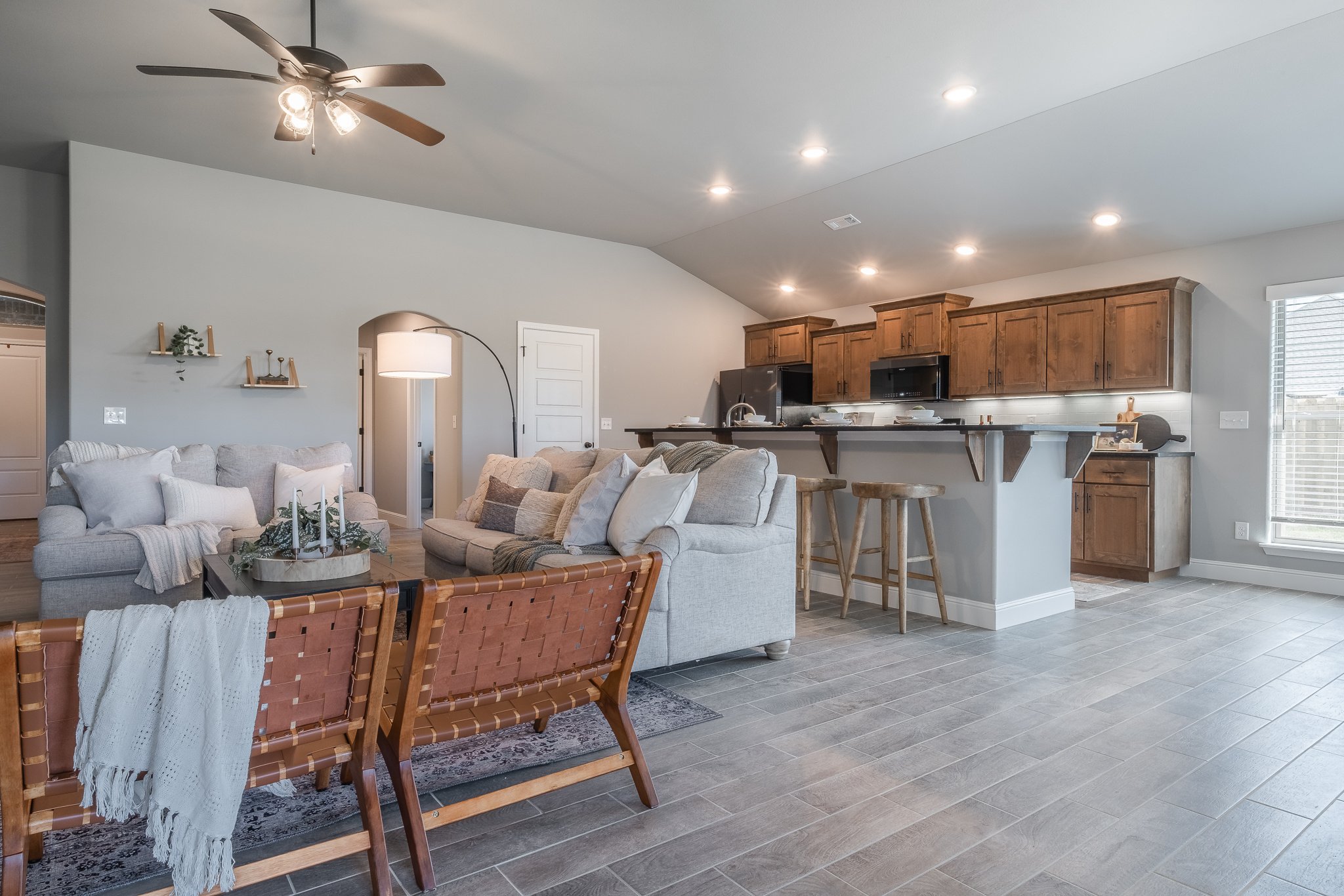 2401 Armstrong Ln-11.jpg
