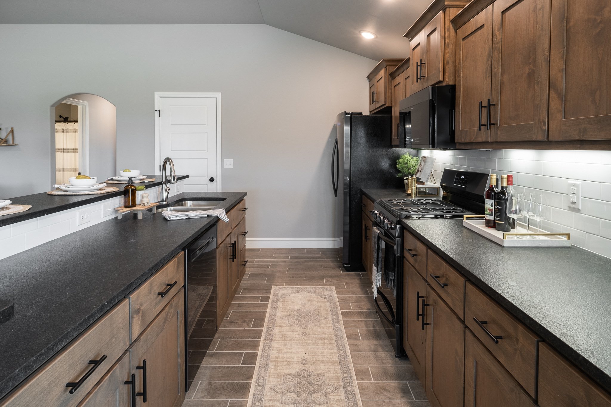 2401 Armstrong Ln-13.jpg