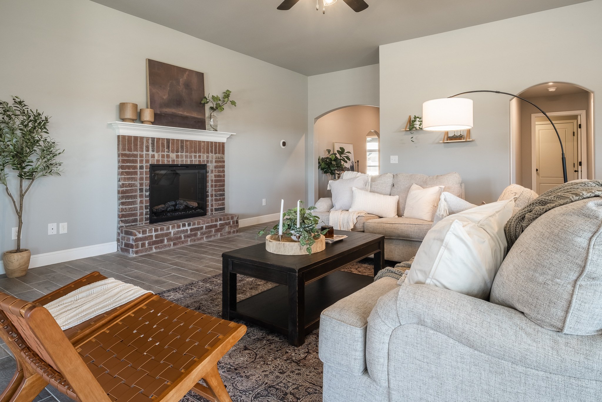 2401 Armstrong Ln-16.jpg