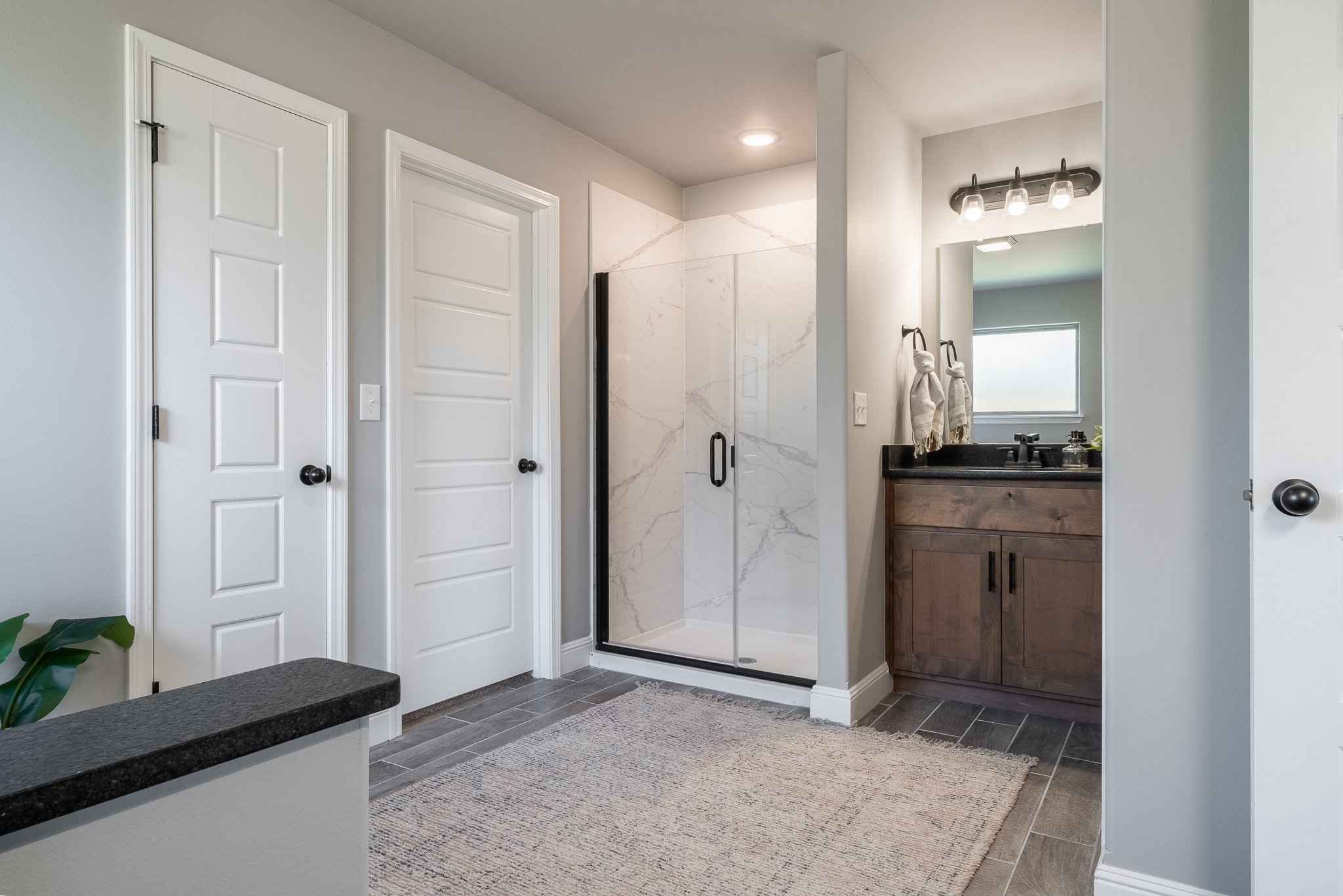 2401 Armstrong Ln-25.jpg