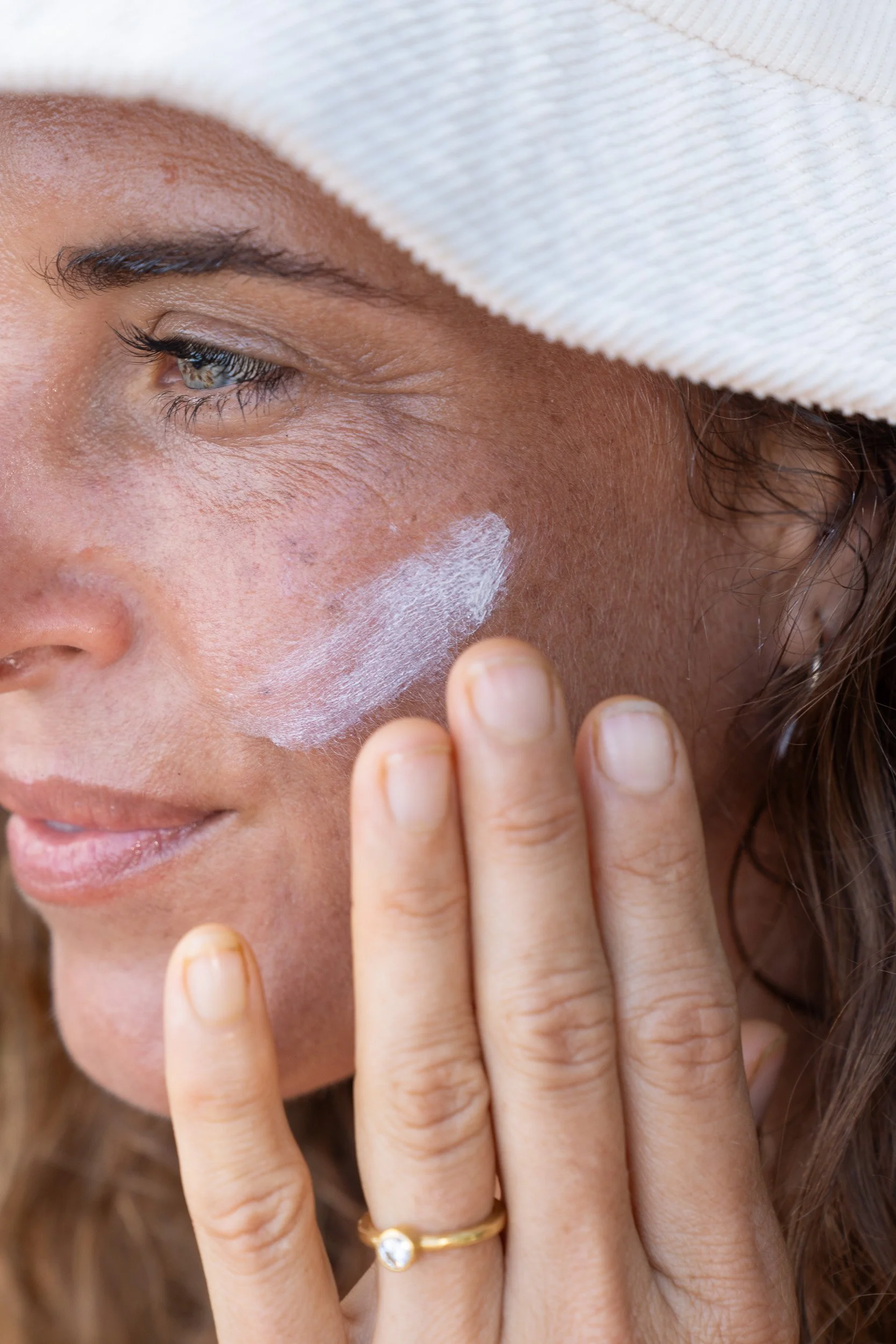 olove-clean-skincare-lifestyle-campaign-zinc-sunscreen-face-close-up-ashgerlcreative-11.jpg