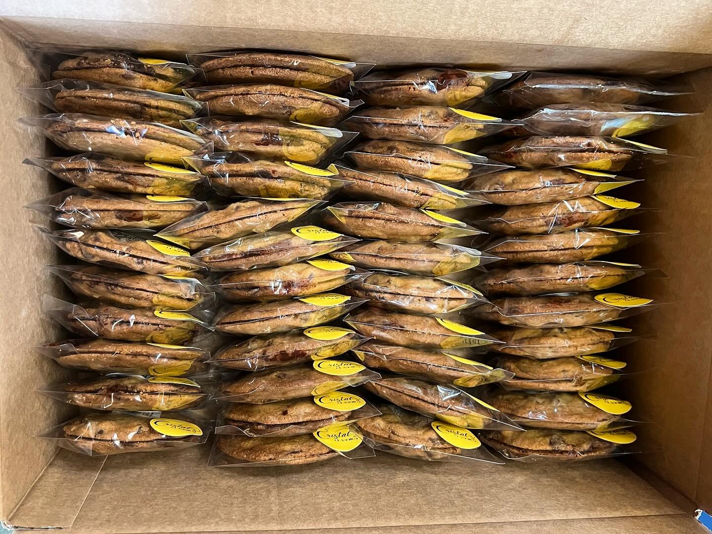 the first of many batches! talk about a production line 😱🤩

☎️310&bull;490&bull;3246
📍3938 West 146th St. Hawthorne CA 90250
💸All major credit cards, Apple Pay, Zelle, &amp; Venmo

#CristalsClassics #SouthBay #SouthBayFavorites #CityofHawthorne #