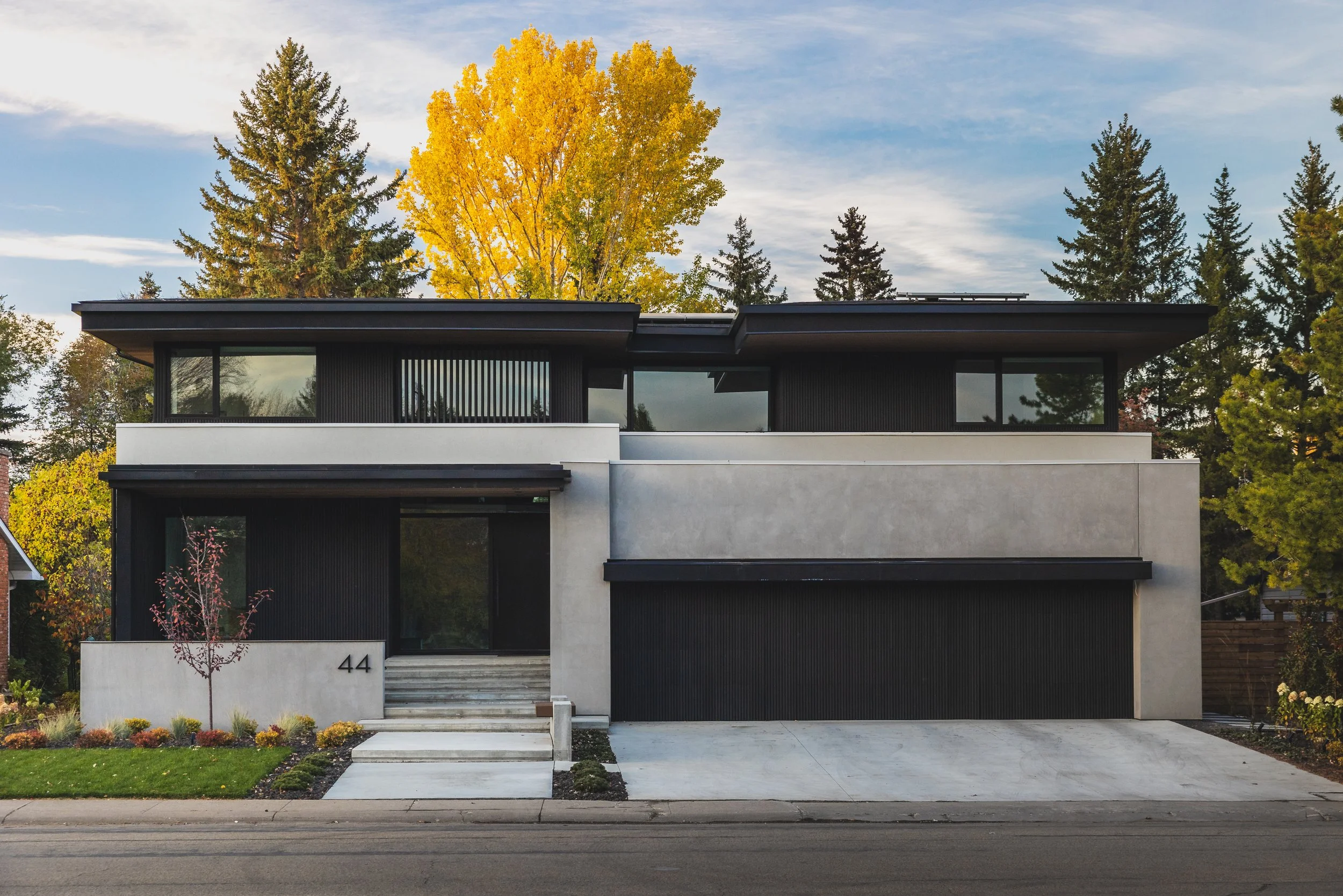  SHP67 Teak, SLT2 Black, BM1525 Black, BM3065 Black, SLT2 Teak (Bench) 