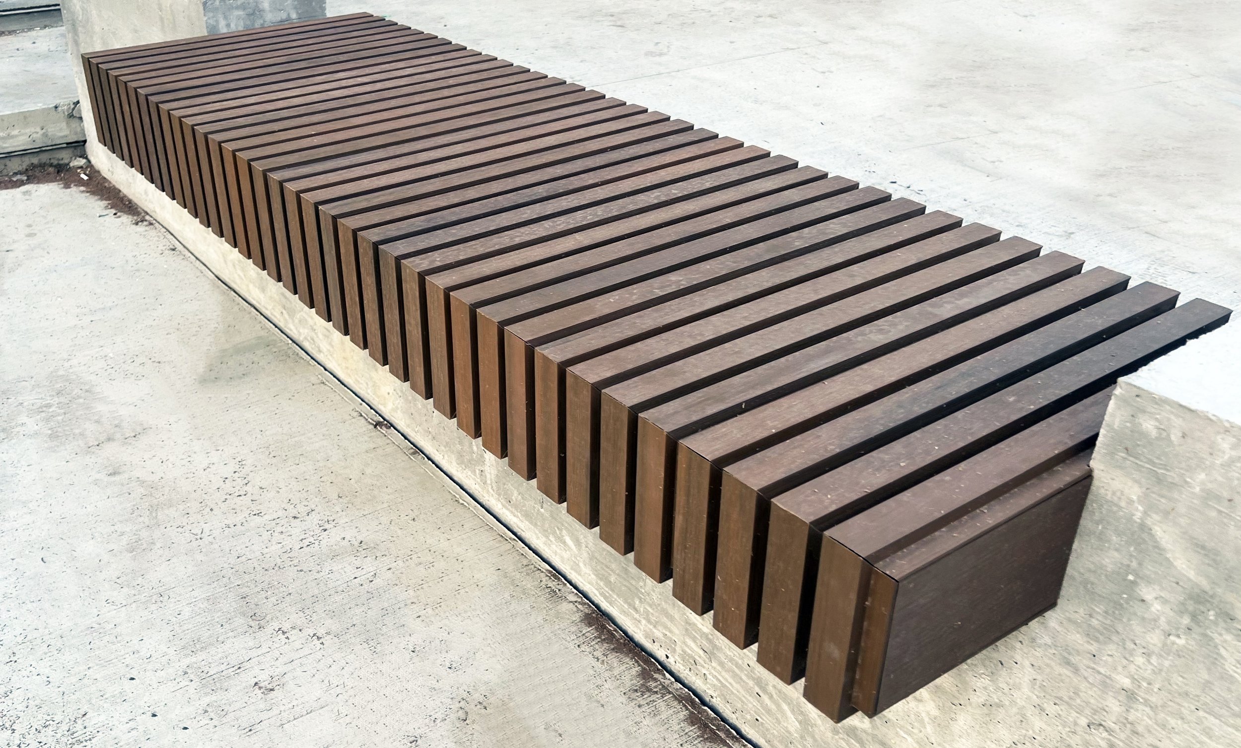 Aspen | SLT2 | Teak
