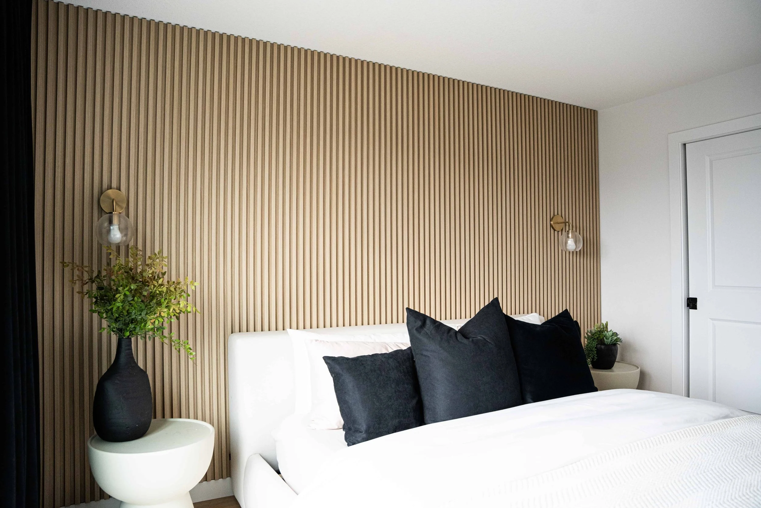 INT130- CalaryTeak_DSC00337.jpg