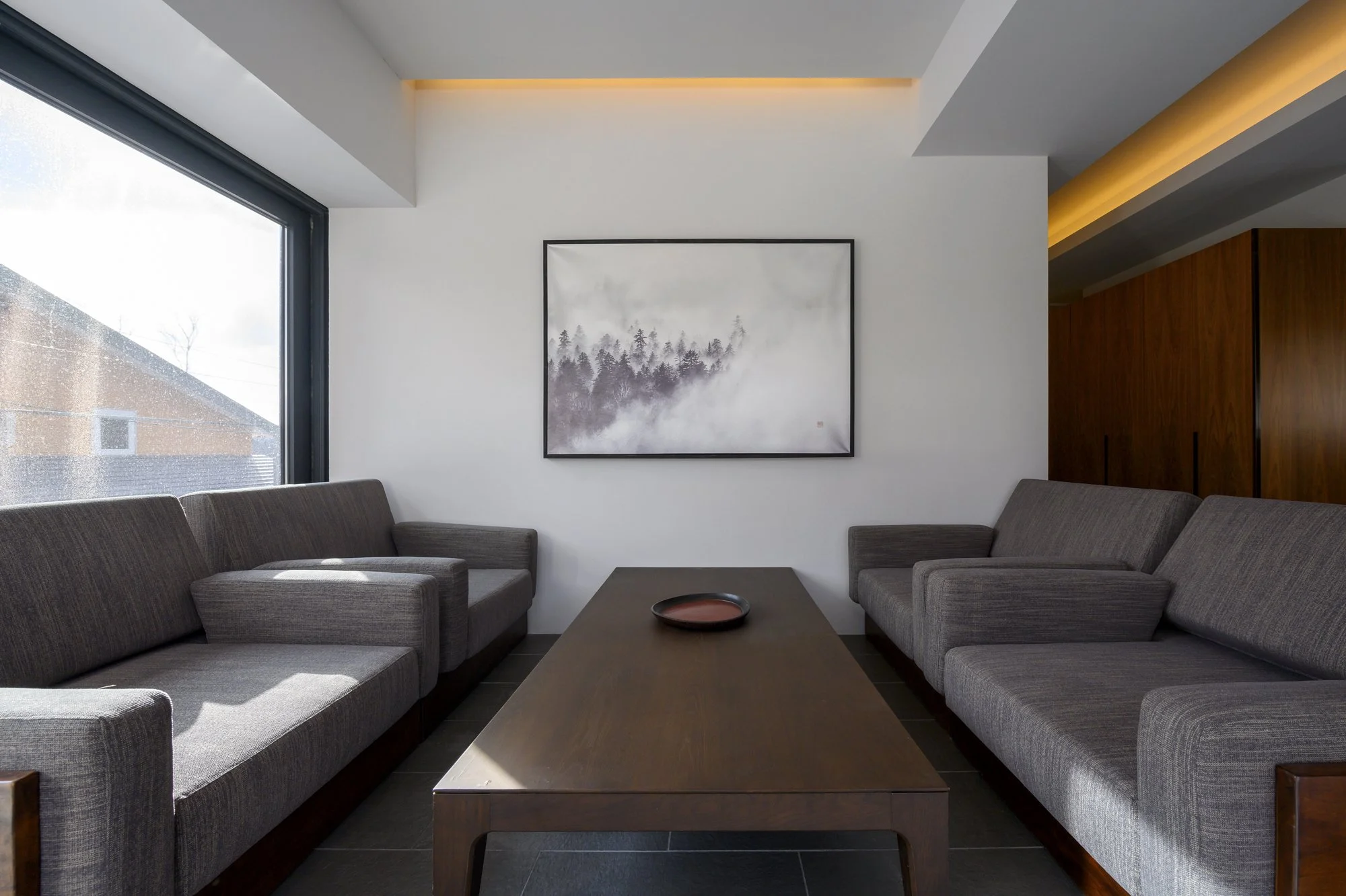 Sekka Sekka 5 Bedroom Chalet_05_Living Room-2FL.jpg