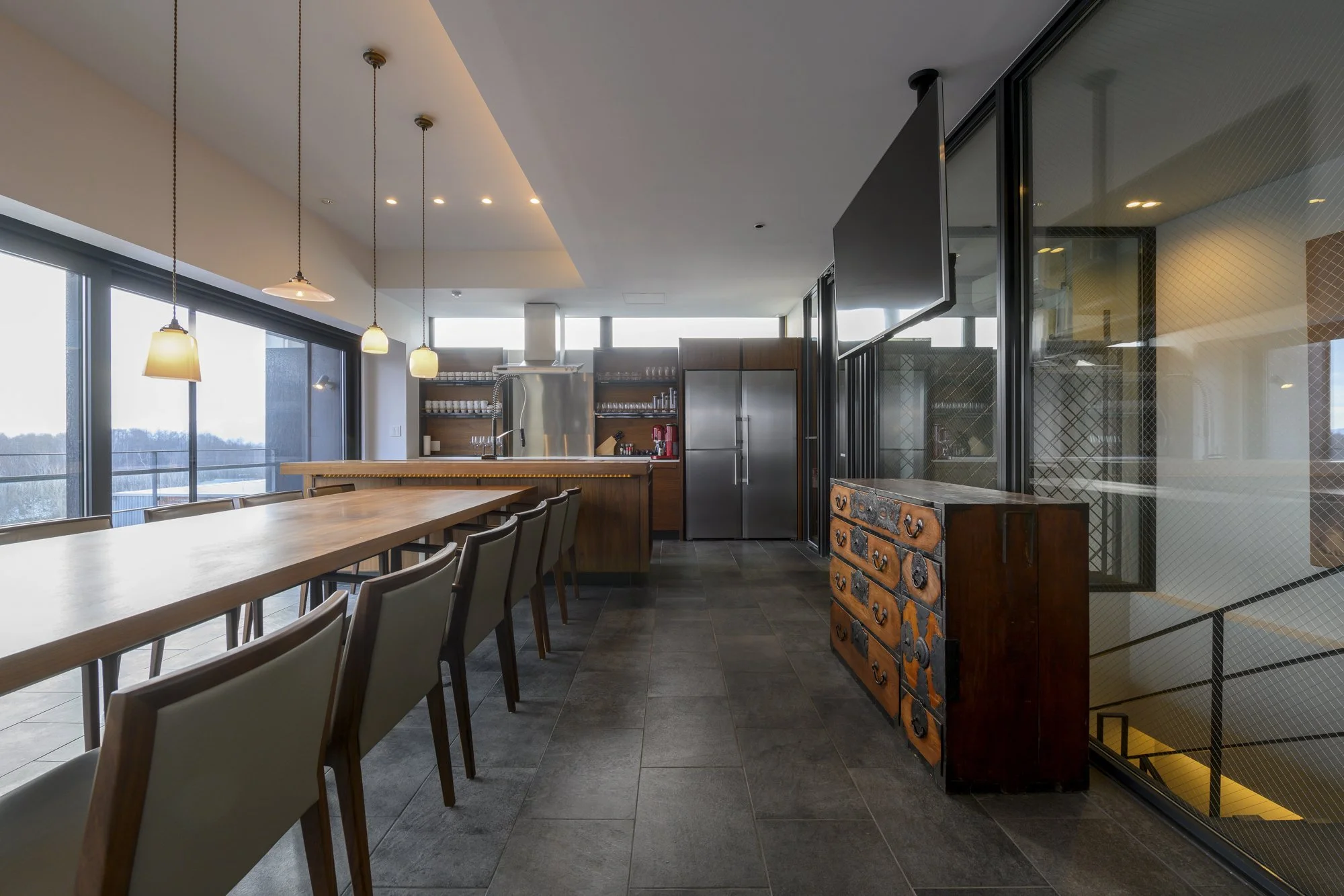 Sekka Sekka 5 Bedroom Chalet_02_Living Room and Kitchen-4FL.jpg