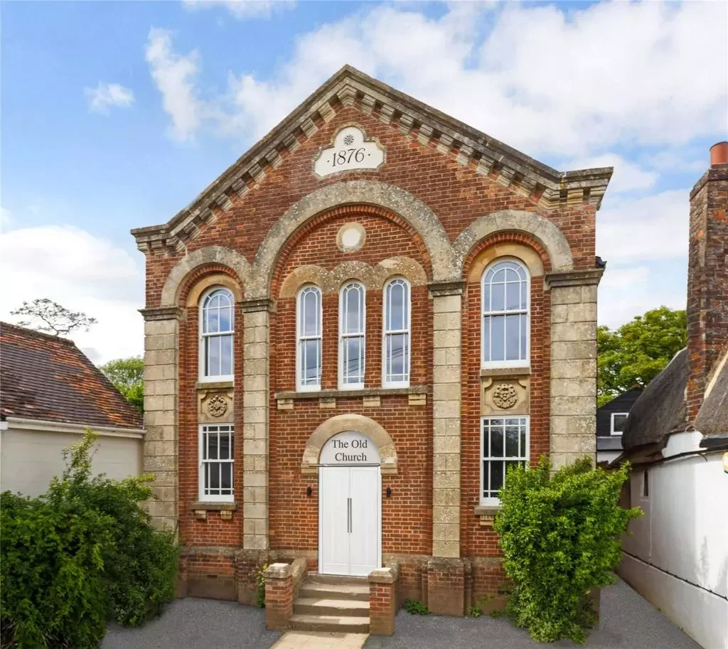Methodist Chapel facade.webp