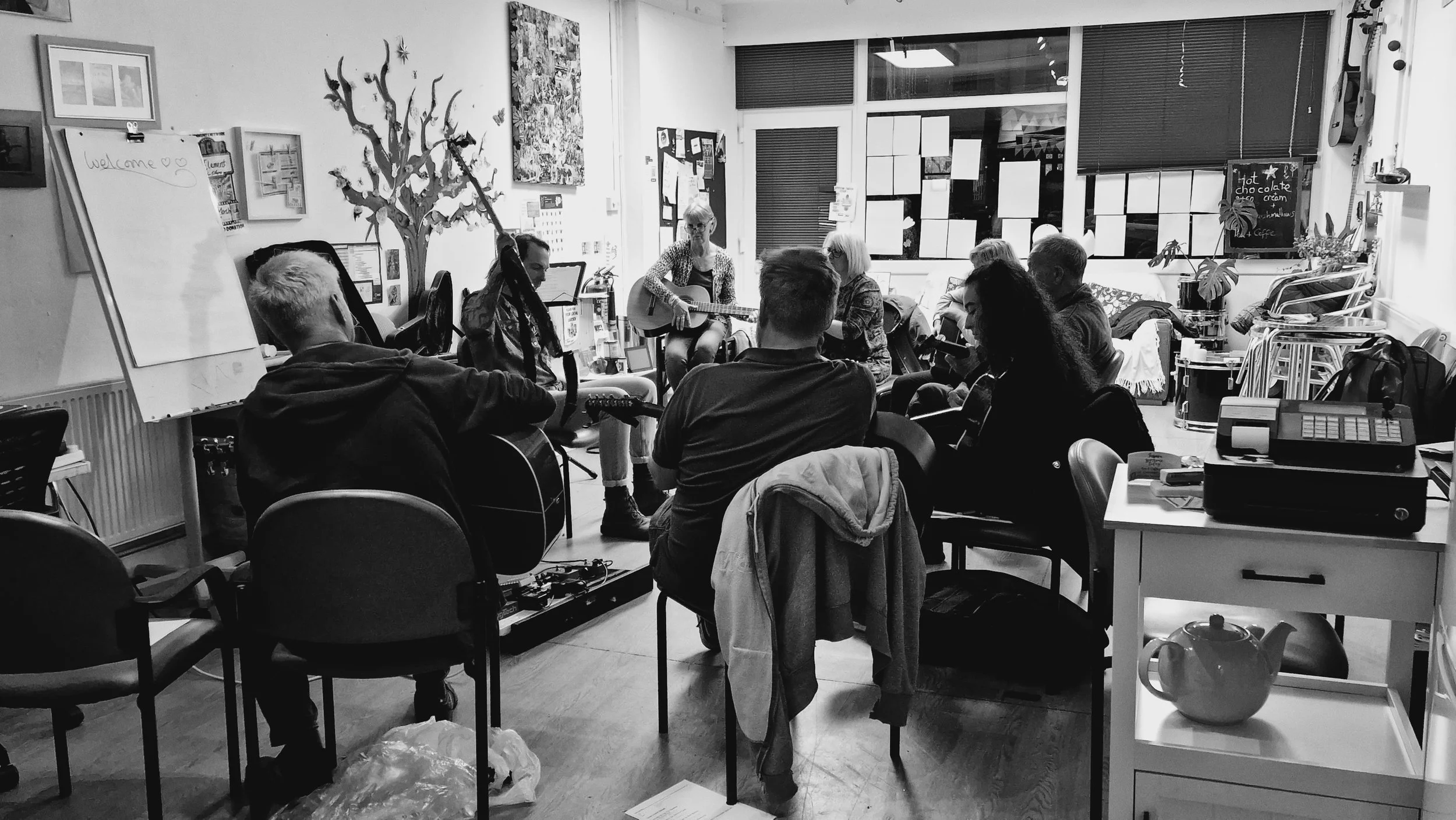 Folkestone First Timers Learning Guitar