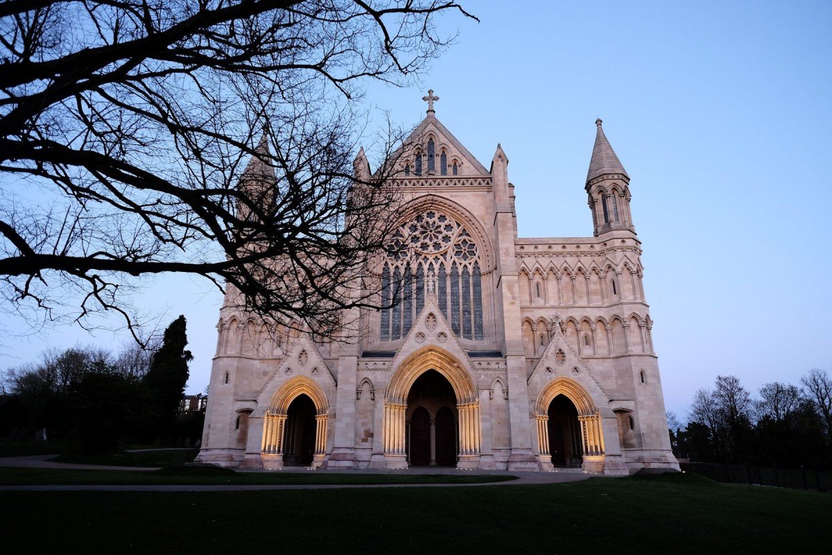 St Albans Catheral Front.jpg