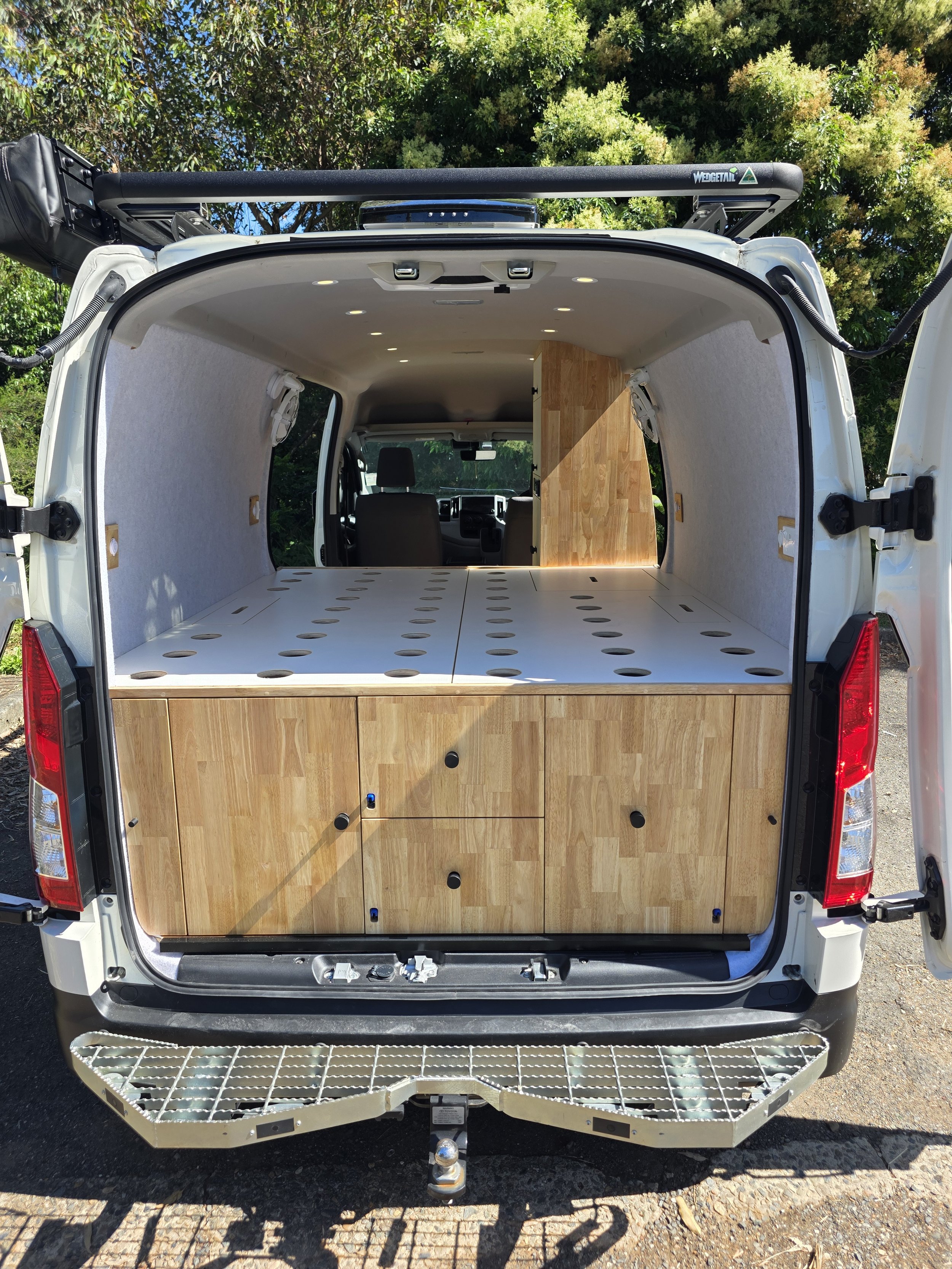 Project 27 - SLWB (NEW HIACE)
