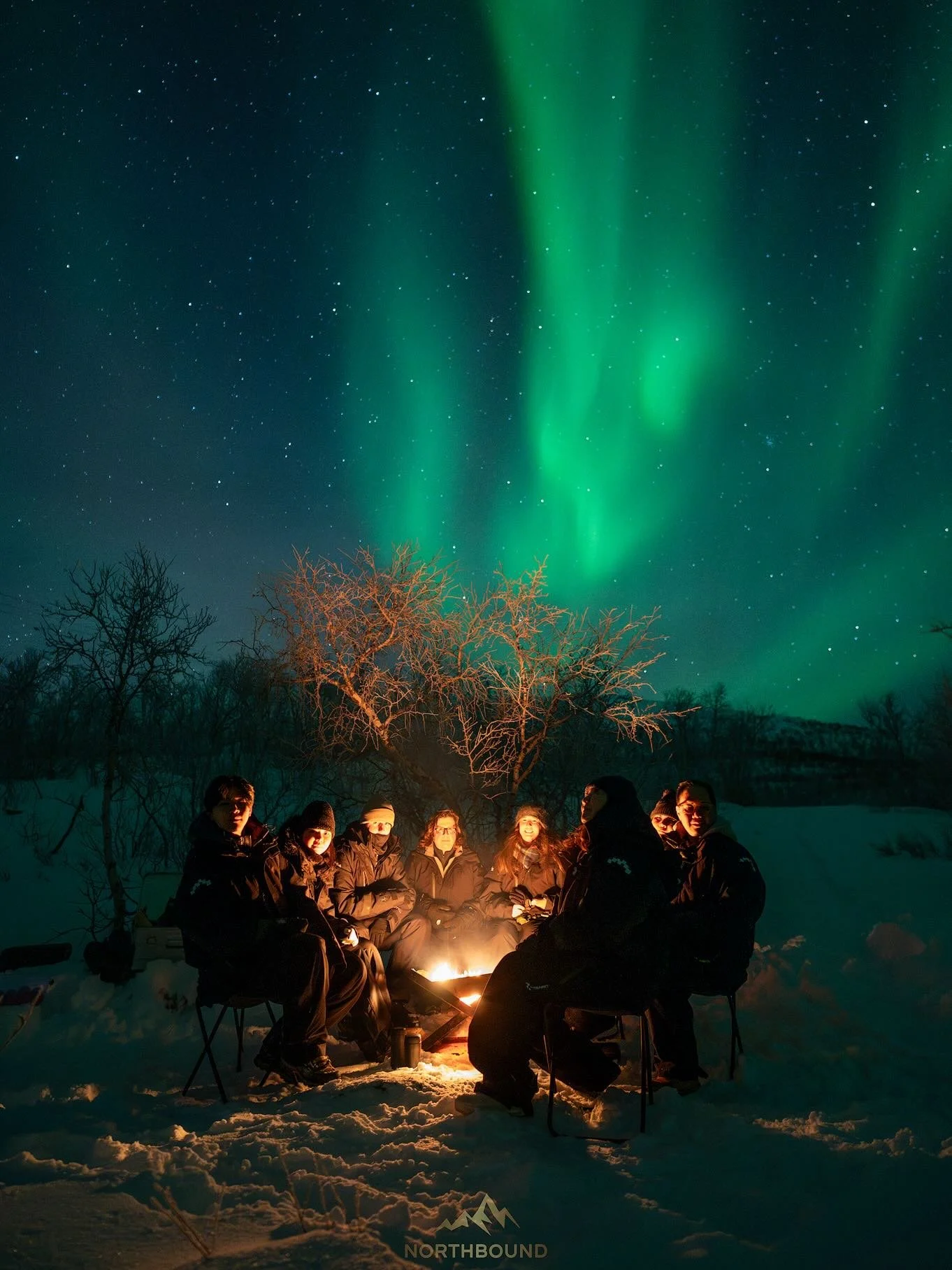 16th December 💚. Conditions meant the best option for premium sky was an adventure into Finland.

We set up camp beside a frozen lake which was the perfect spot to take in the amazing show above as well as an ideal platform to take portraits of our 