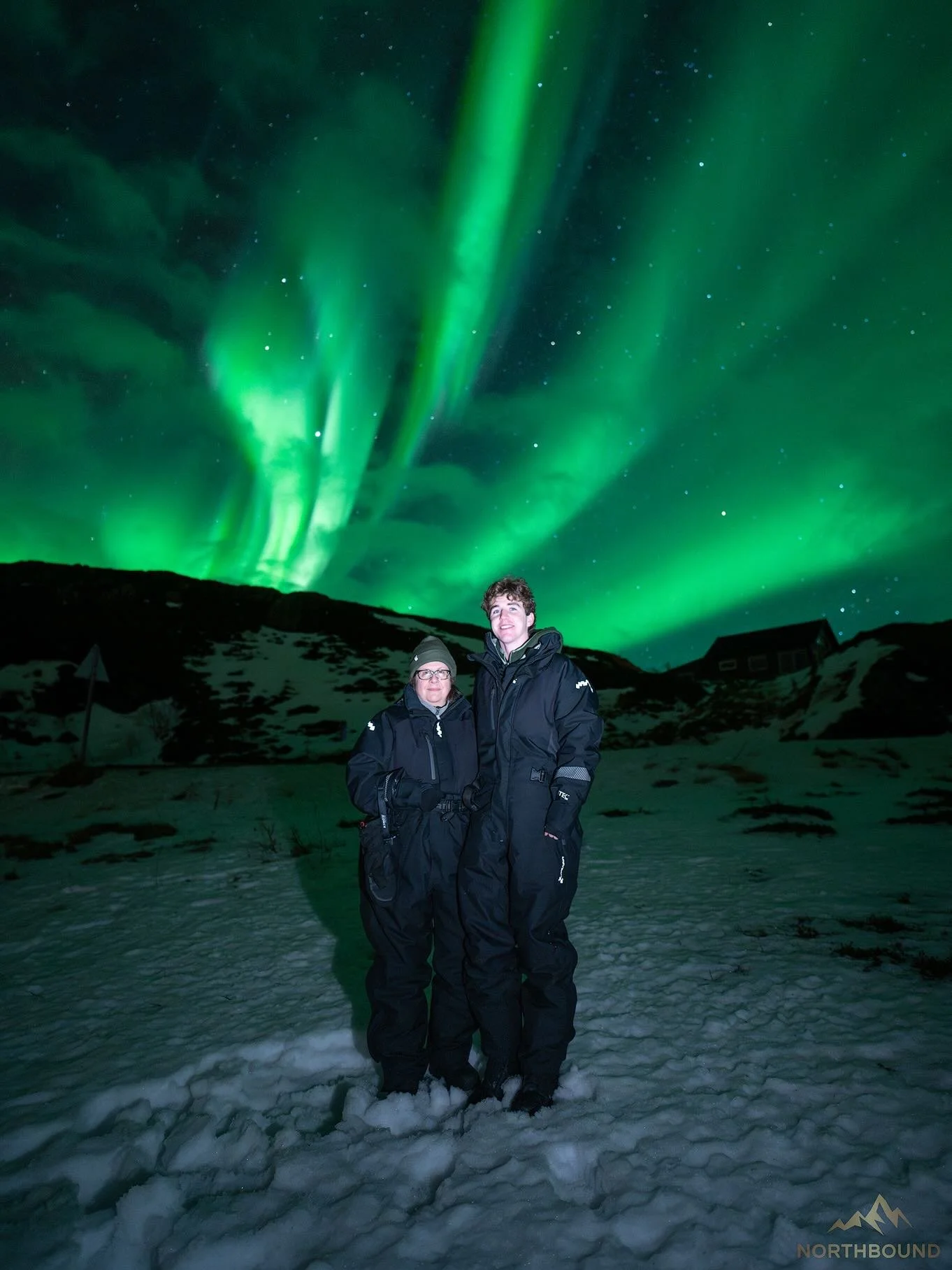 17th December 💚. This private tour took us out to north of the neighbouring island of Ringvasey.
With our guests having already joined us on a previous tour and lucky enough to see some beautiful lights, this night was just about seeing a new landsc