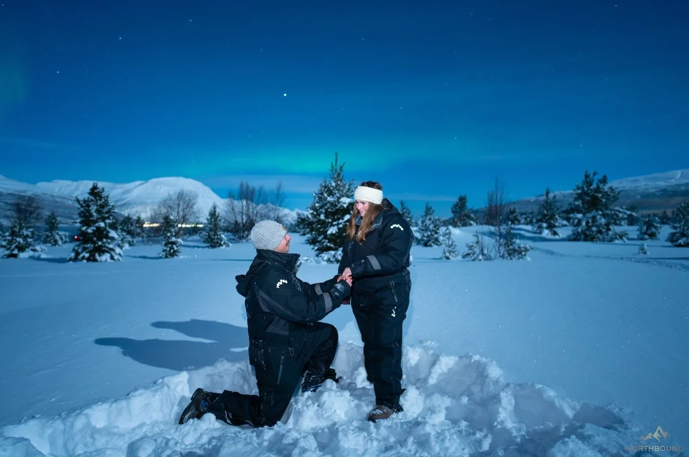 5th January 💚. Beautiful night, beautiful people
and a beautiful proposal! 💍
We&rsquo;re so extremely happy to be part of such precious moments and what a gorgeous landscape to pop the question!
Keeping an eye on our mailbox for an invitation!!

ht