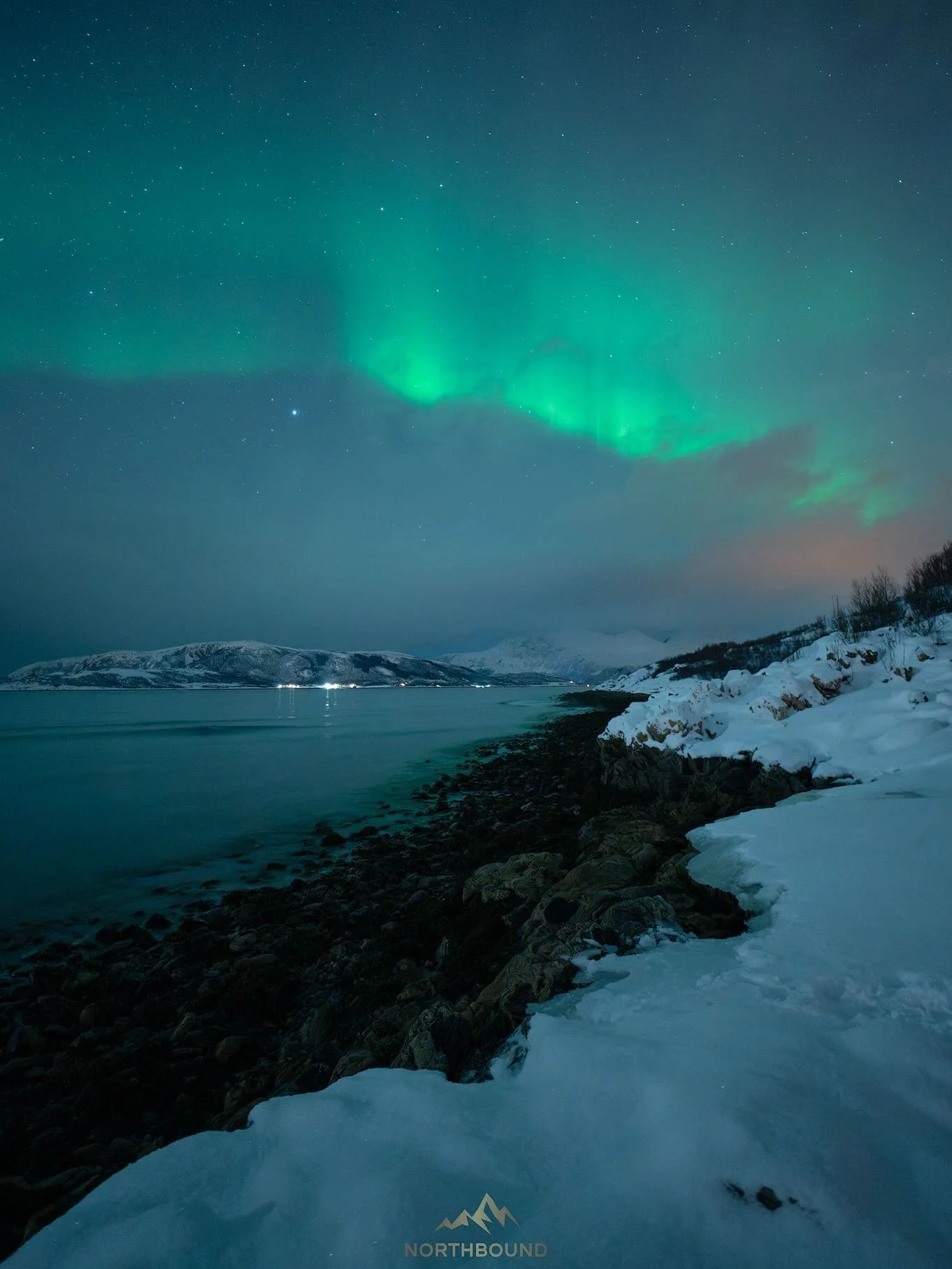 21st February 💚.

https://www.northbound.no/tours

#auroratour #northernlightstroms&oslash; #norway #auroraborealis #troms&oslash;