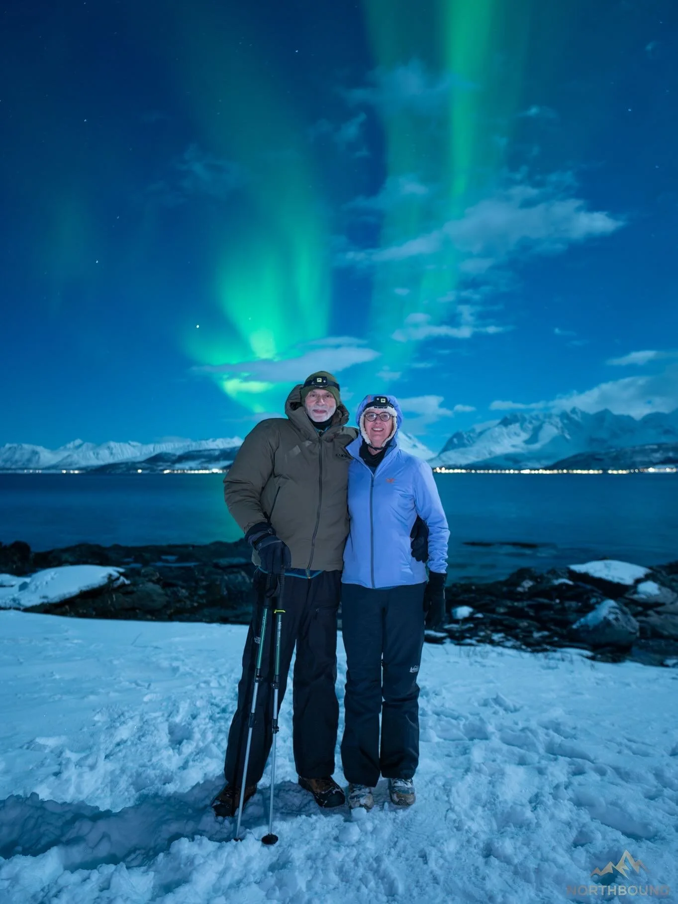28th February 💚. A slow start to the evening in
regards to space weather but the numbers turned in our favour as the night progressed.

But with such a perfect location and the moon to light up the gorgeous views it gave us time to teach our guests 