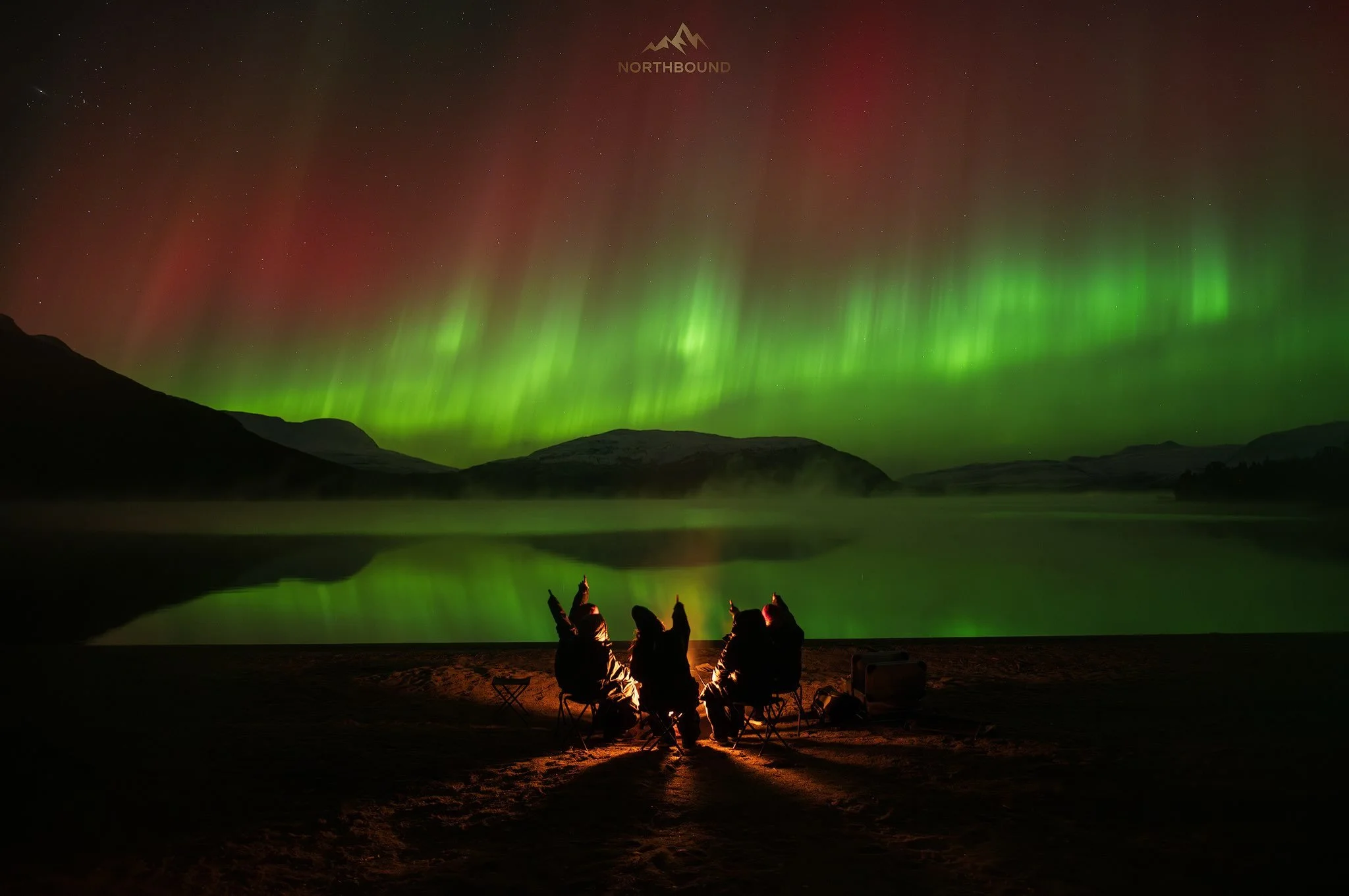 Nights like this! 💚❤️🙌🏼

https://www.northbound.no/tours

#northernlightstroms&oslash; #auroratour #troms&oslash; #norway #auroraborealis