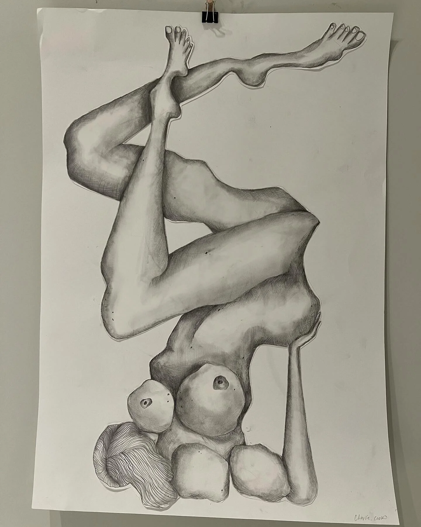 &lsquo;support&rsquo; graphite on paper 

a distorted balancing act 
a woman supporting herself, despite her crumbling into pieces 

#art #artist  #painting #artwork #australianart #contemporaryart #surrealism #graphite #oilpaint #oils #sketch #print