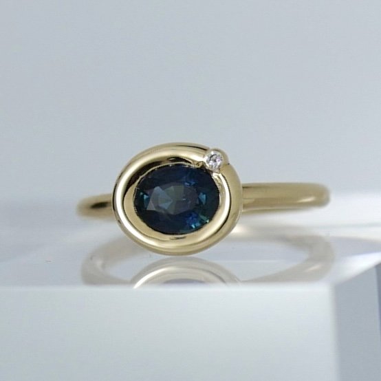 distance_sapphire_front.jpg