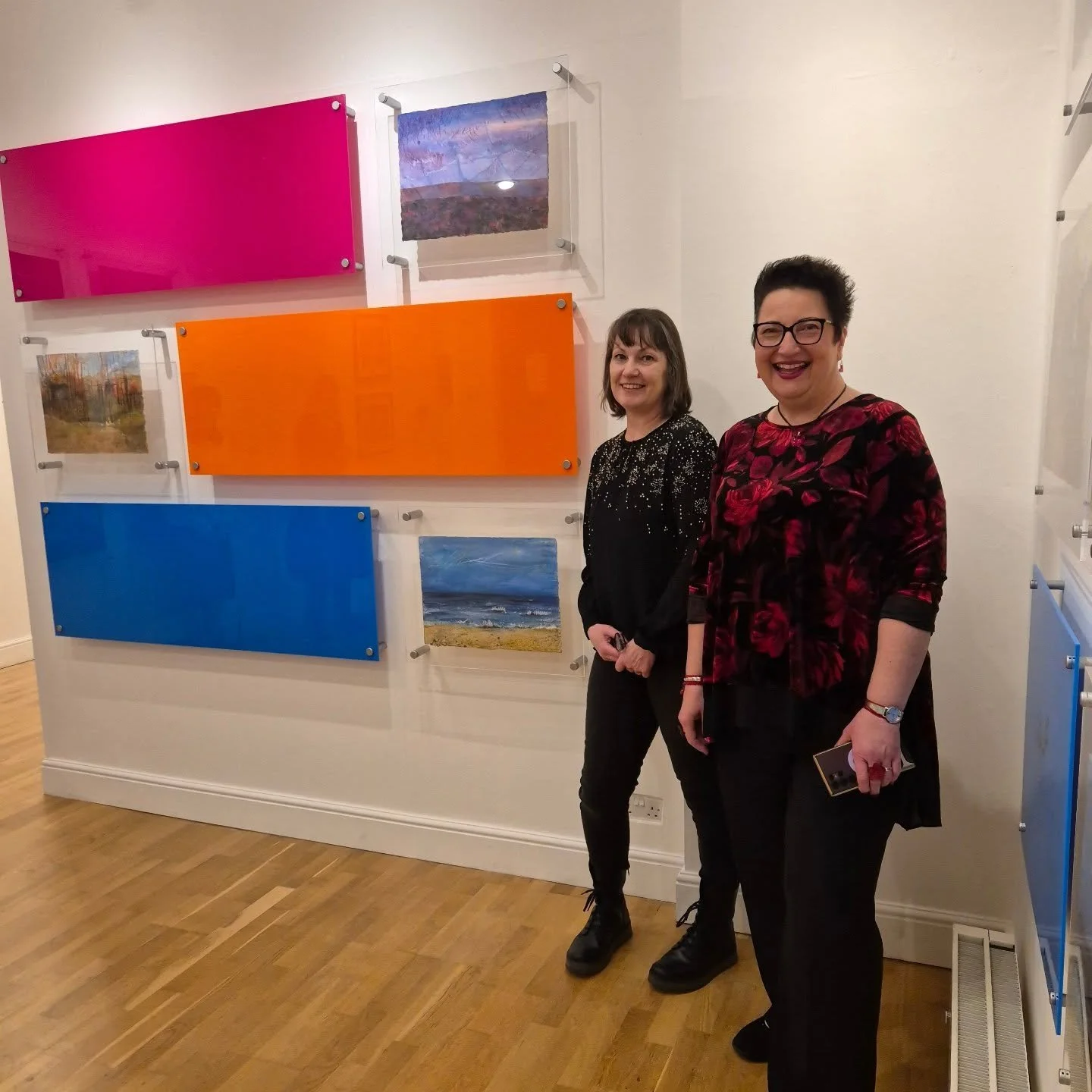 Preview Evening Open Now! 6.30pm- 9pm. Everyone Welcome 🍸 🍹 Drinks and Nibbles 🧀 

#gallery #Open #saltburn #everyonewelcome