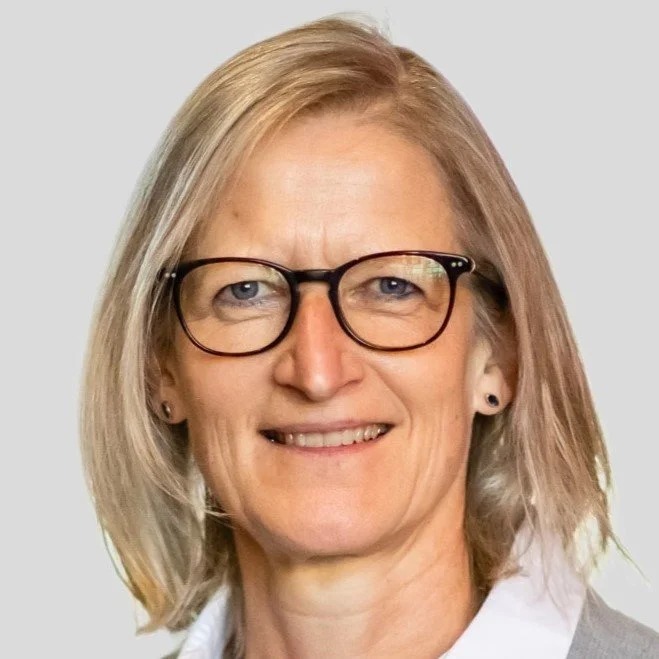 Prof Dorothee Bartels.jpg