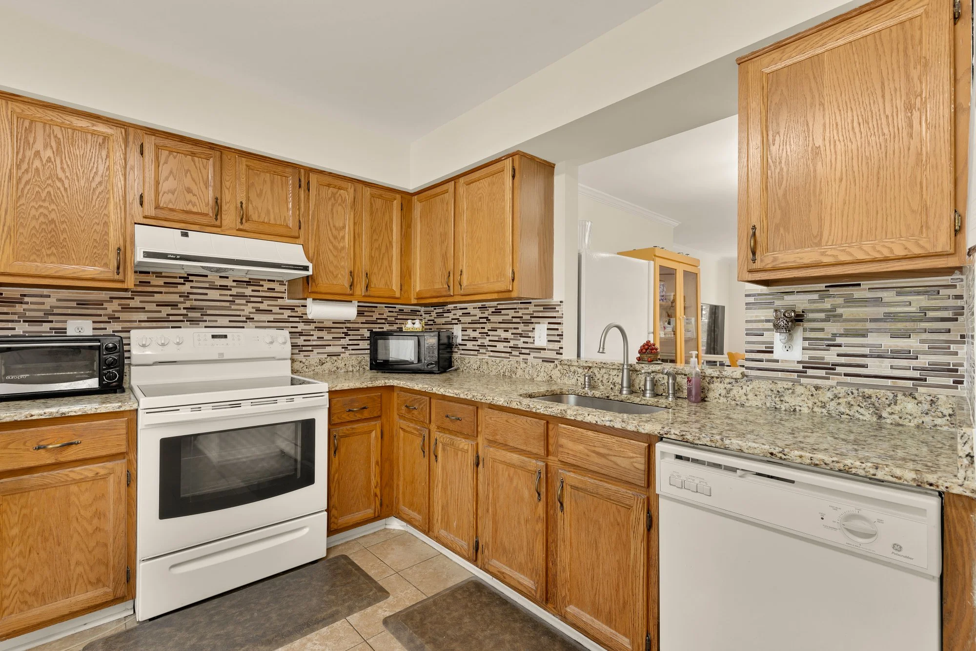 6703 Bonnett Ct-0009.jpg