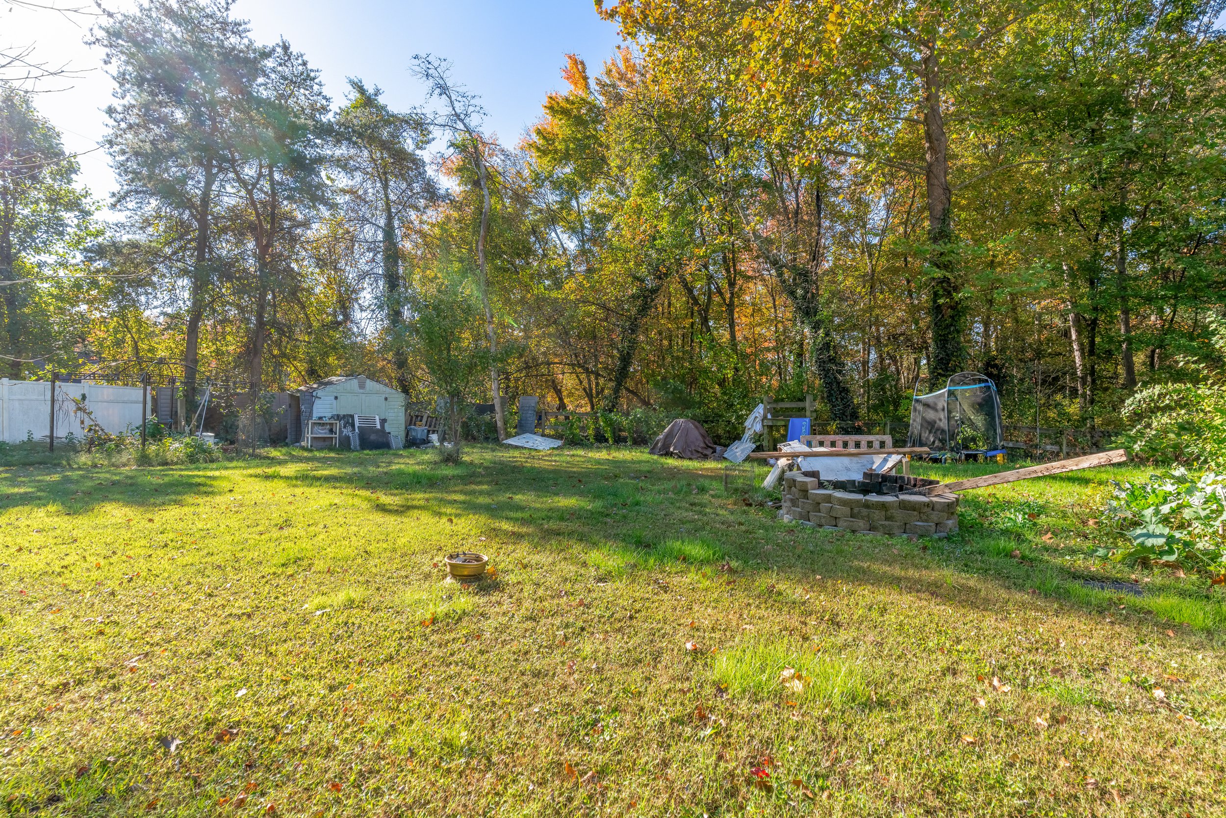 1207 Thompson Ave-0044.jpg