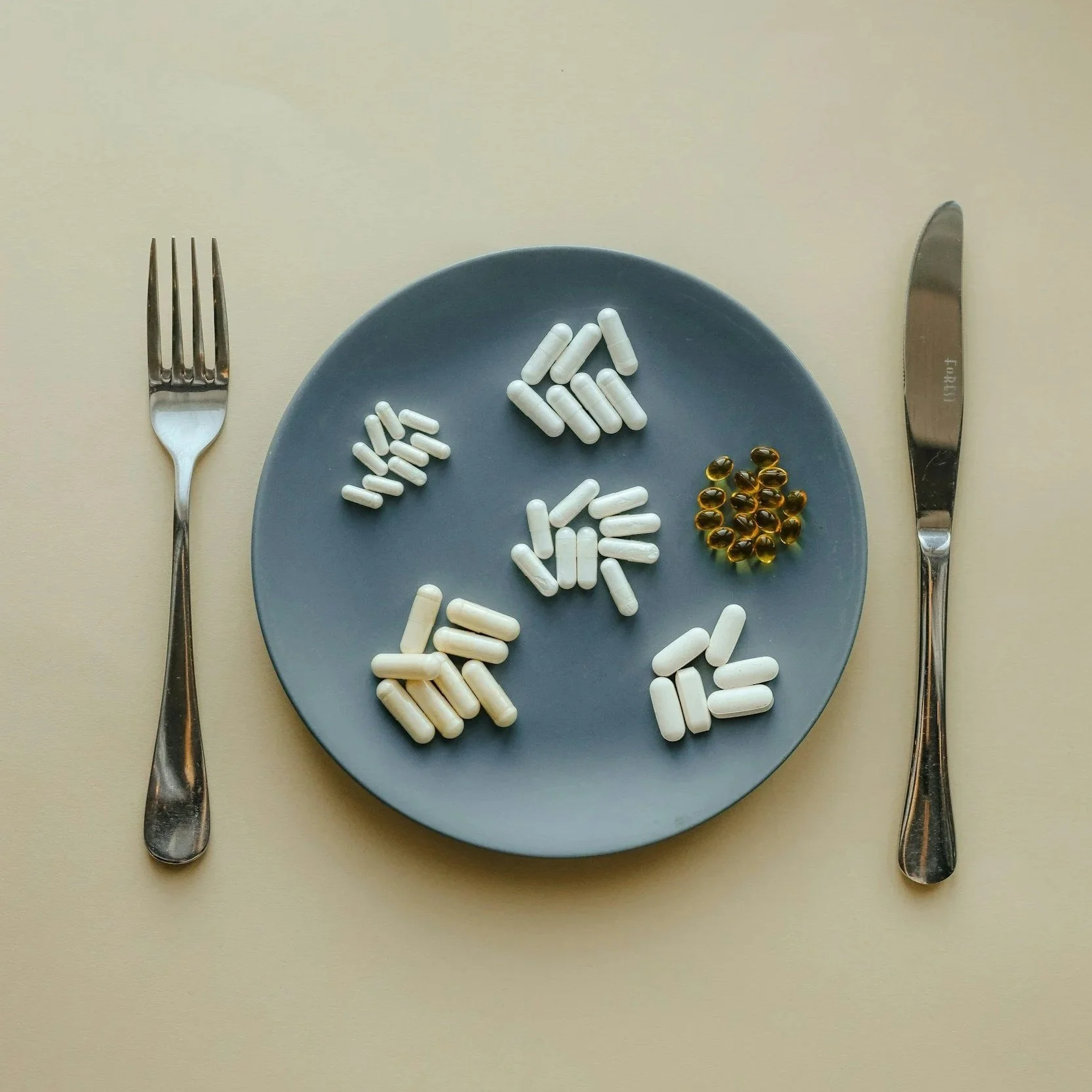 The Hidden Problem With Synthetic Supplements (And What Functional Practitioners Avoid)