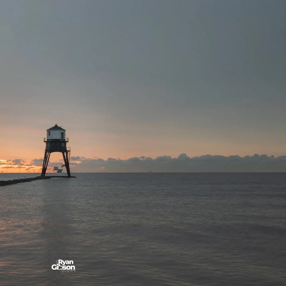 DOVERCOURT ESSEX

Was hoping for a slightly better sunrise but still worth the 5am alarm ⏰️ 

#essexphotpgraphy #dovercourtlighthouse #seascapephotography #seascape #sunrise