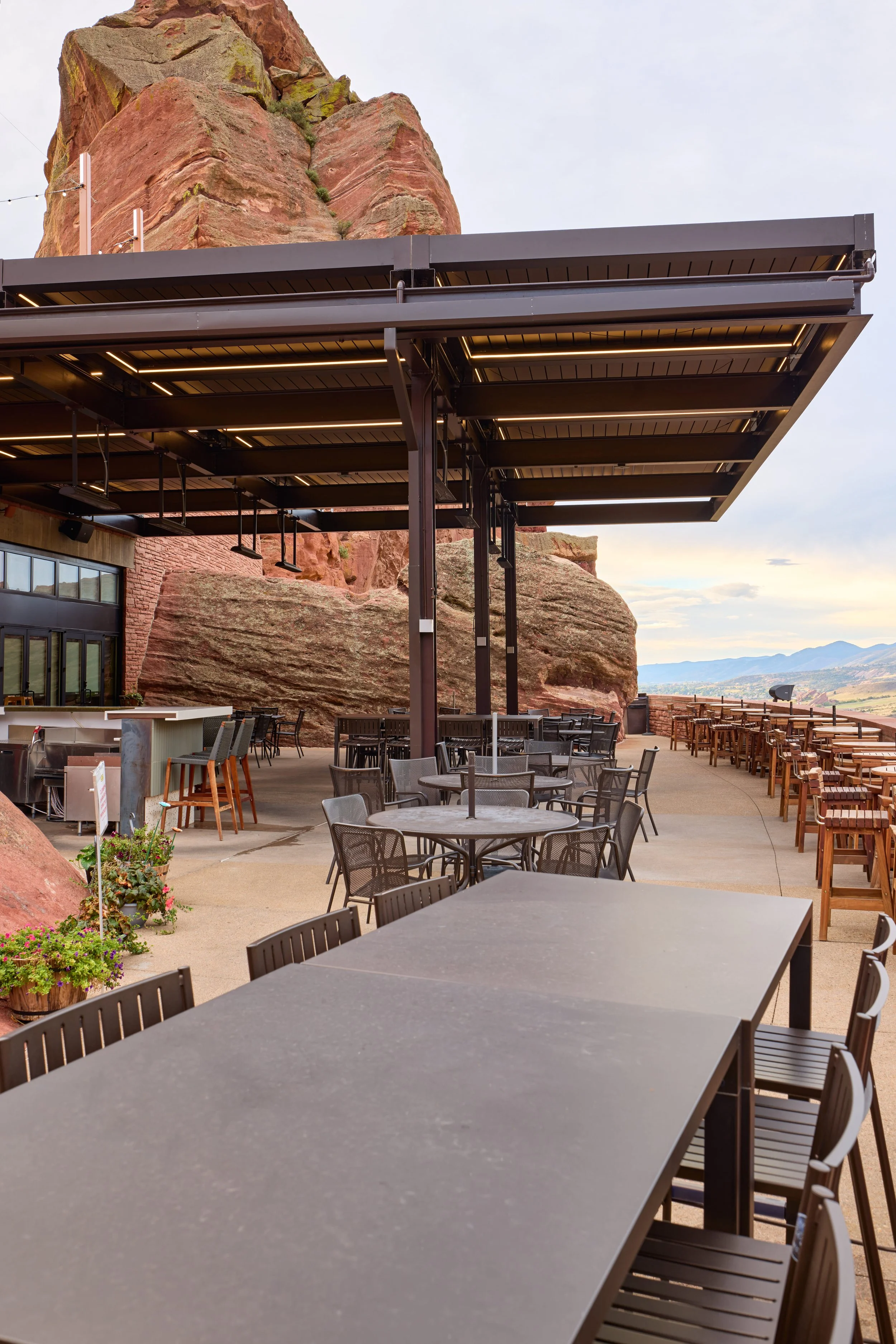 VI_RedRocks_04.jpg
