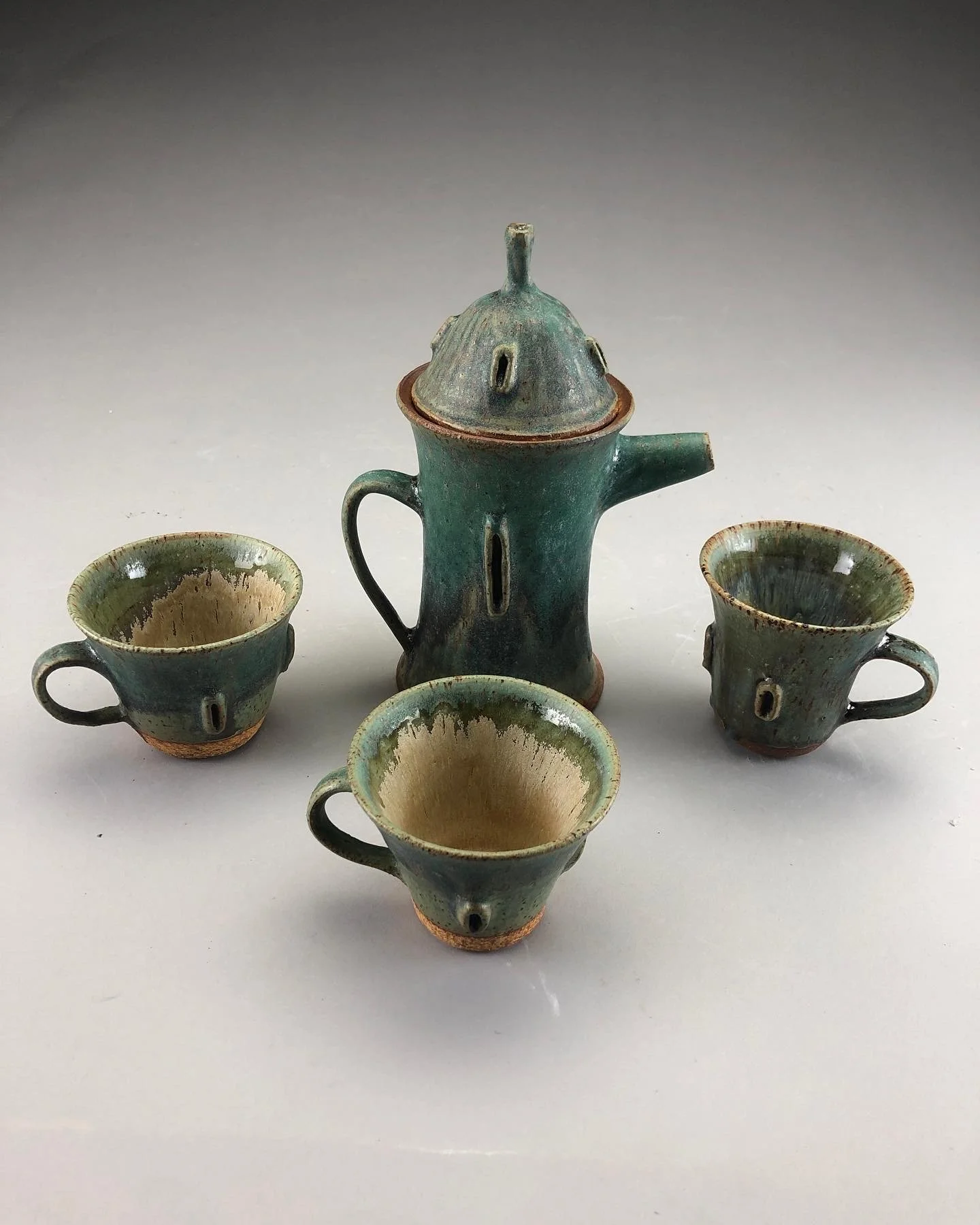 Tea pot and cups, 2023