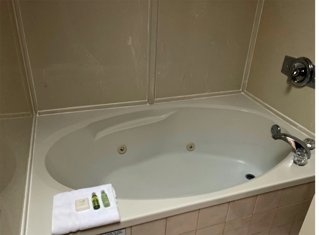Jetted tub