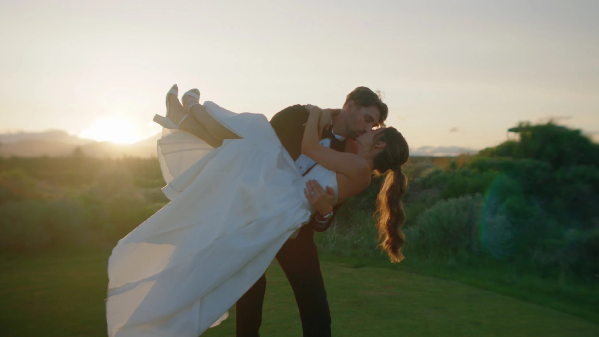 black butte ranch wedding couple