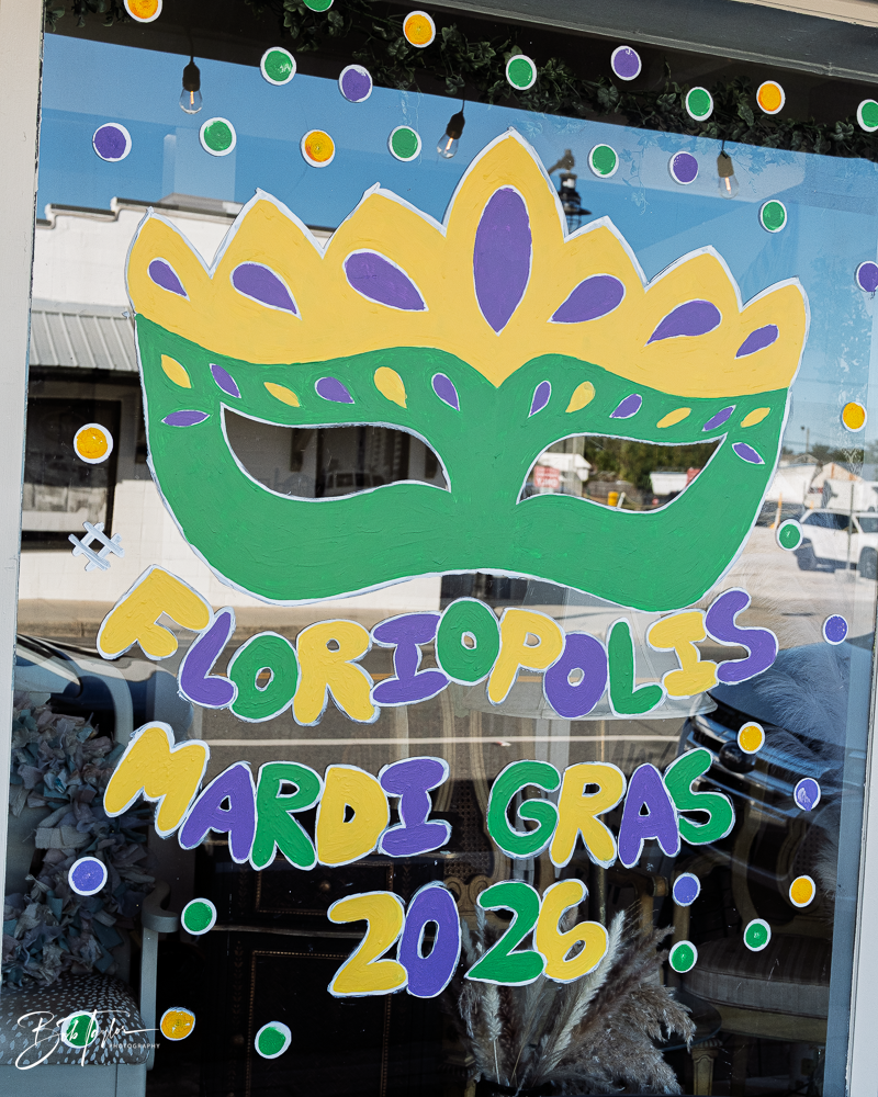20260115-Mardi Gras Windows -80.png
