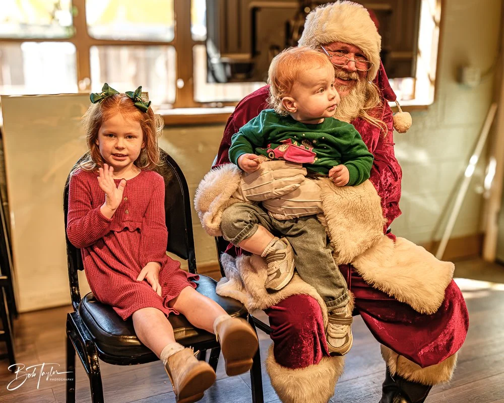 20251220-Santa Drews All -97.jpg