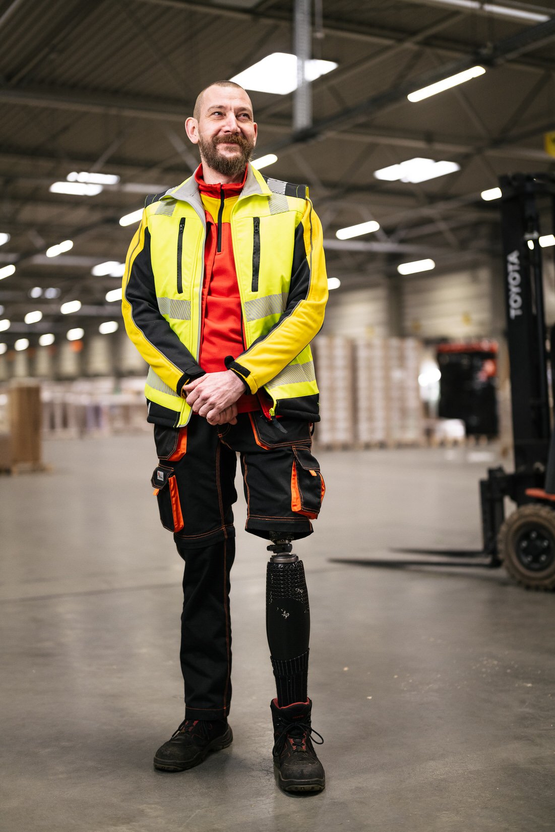 Fotograf-DHL-Campaign-People-Businessportrait-Berlin-Jonas-Ruhs-b69.jpeg