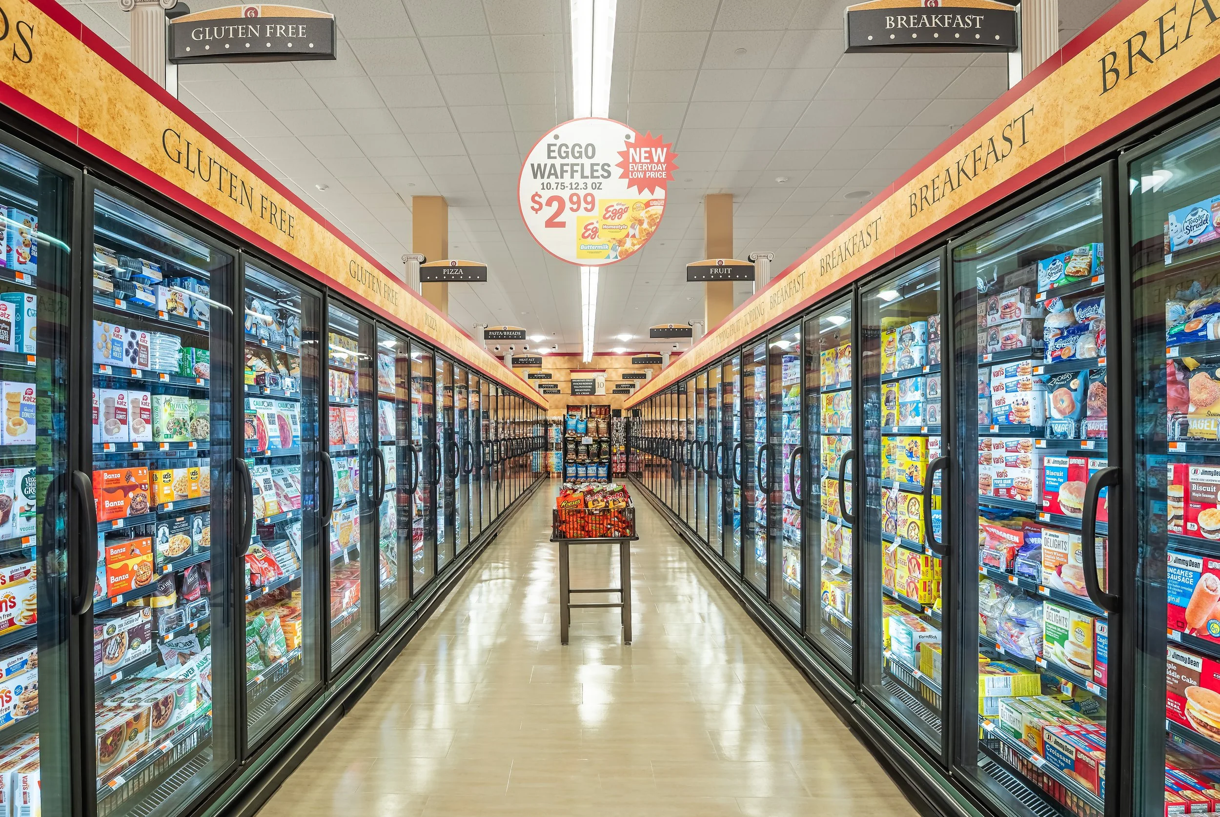 uncle-giuseppes-grocery-store-freezer-aisle-commercial-photography.jpg.jpg