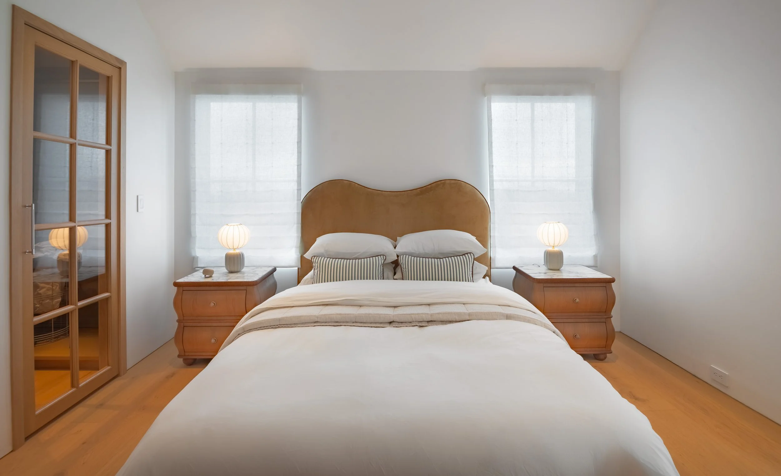 11-north-fork-gut-renovation-primary-bedroom-interior.jpg