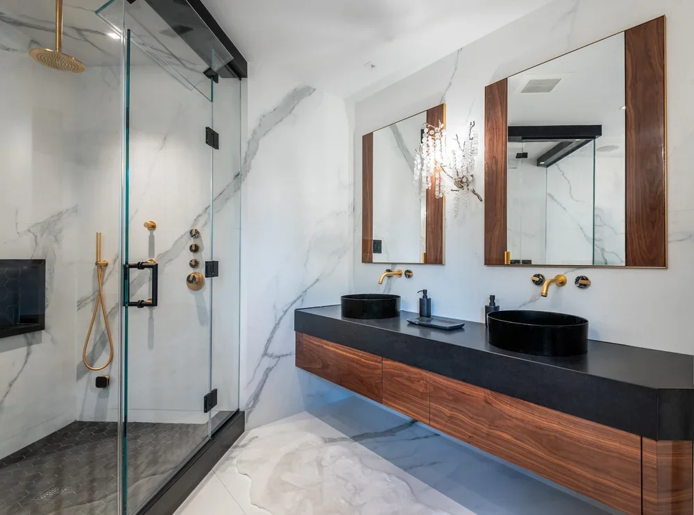 luxury-bathroom-lighting-interior-photography-nyc.webp.webp
