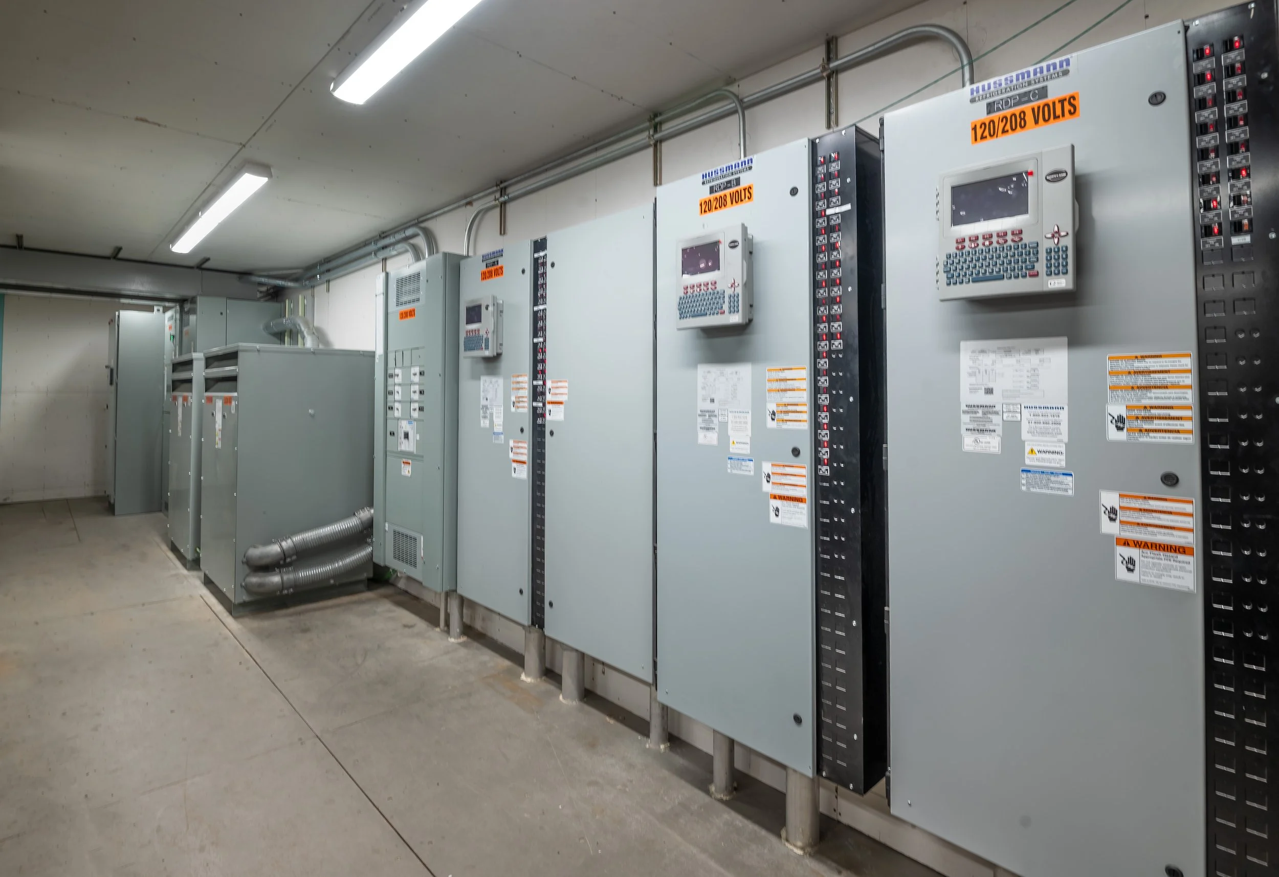 uncle-giuseppes-commercial-electrical-panel-installation.jpg.jpg