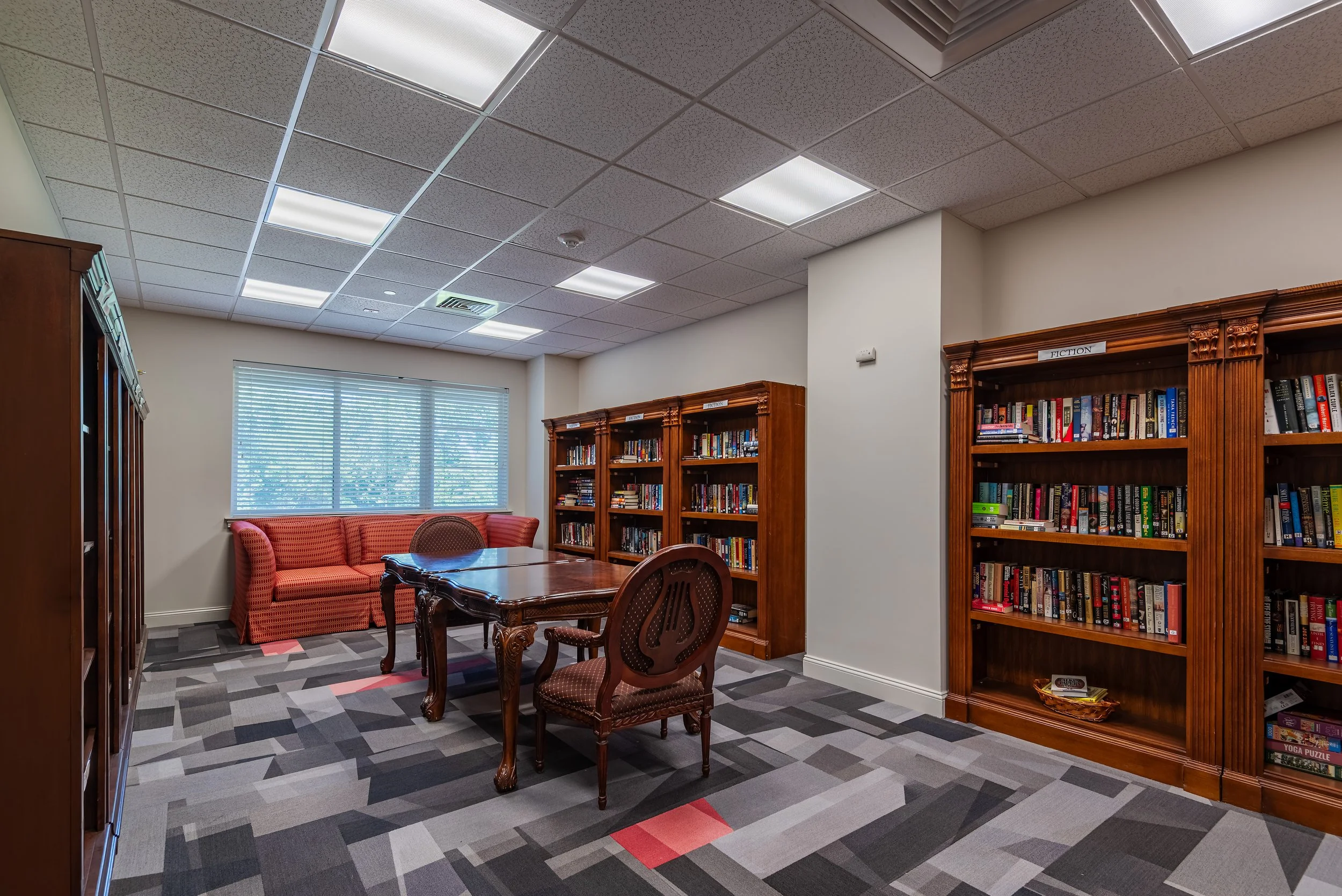 the-addison-senior-living-library-reading-room-port-washington-ny.jpg