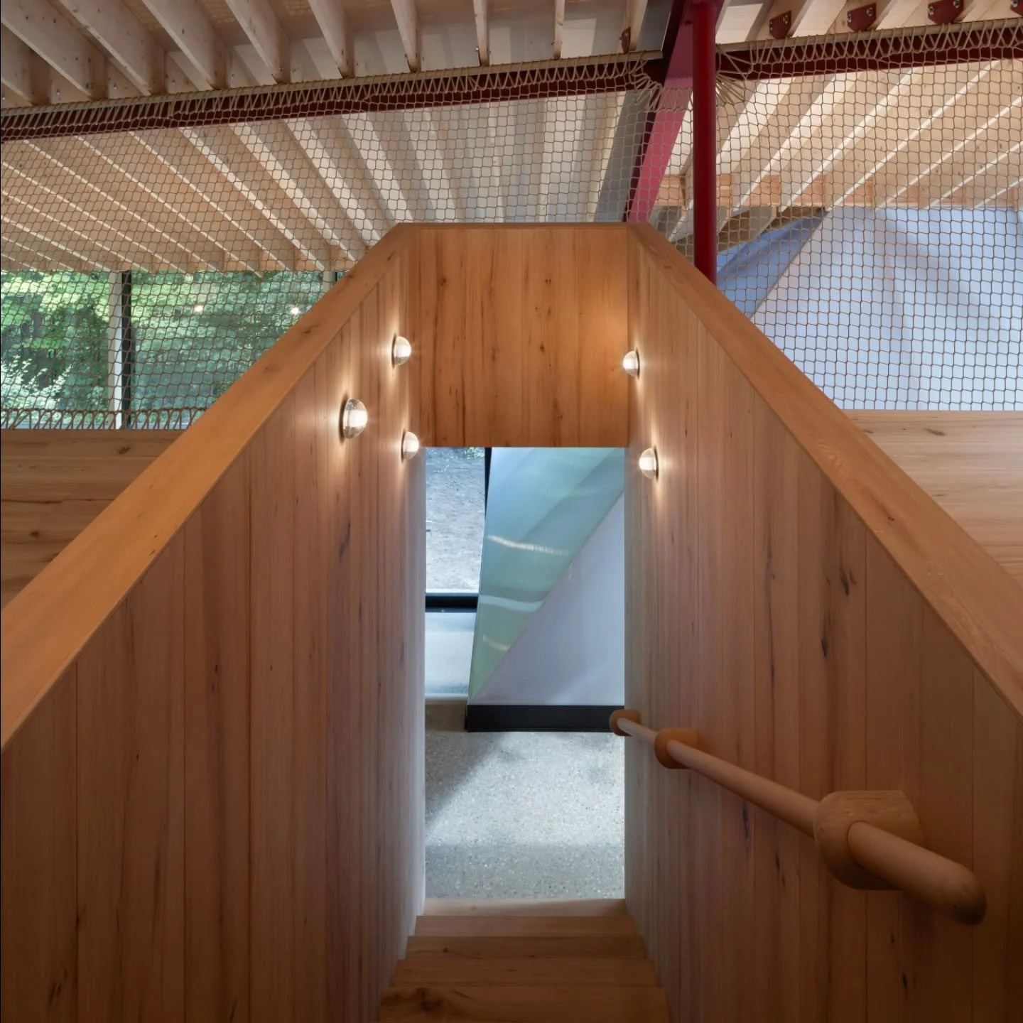 Shaping the experience of moving through the house.

One of three stair passages, lined in reclaimed elm and carved into the hillside.

Recently featured in @designboom 
.
.
.
.
.
.
.
.
#Architecture #ReclaimedWood #HillsideHouse #Designboom #UUfie