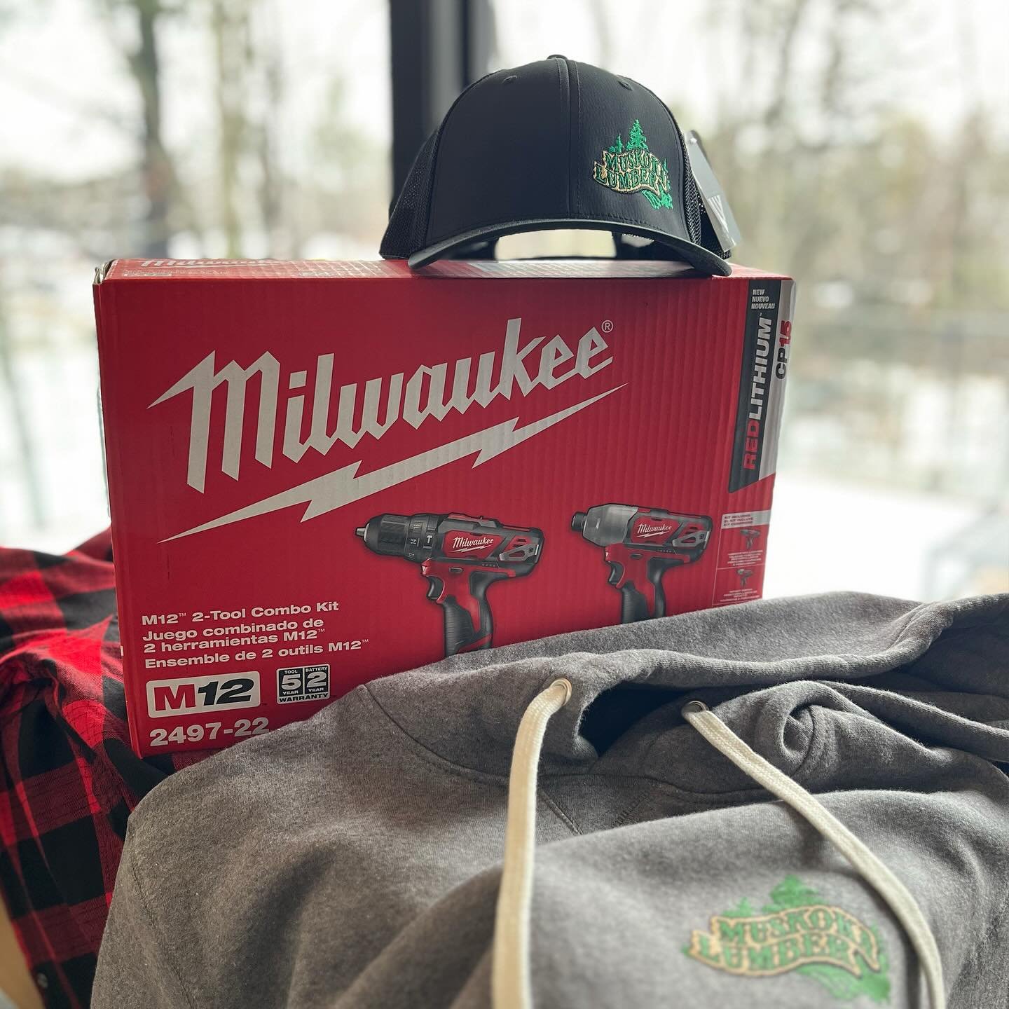 💥 GIVEAWAY: Enter NOW for your chance to WIN a Milwaukee&reg; M12&trade; 2-Tool Combo Kit, a mesh-back hat, and a Muskoka Lumber hoodie!🌲

ENTERING IS SIMPLE ⬇️
1 &bull; Like this post
2 &bull; Follow @muskokalumber
3 &bull; Tag friends in separate